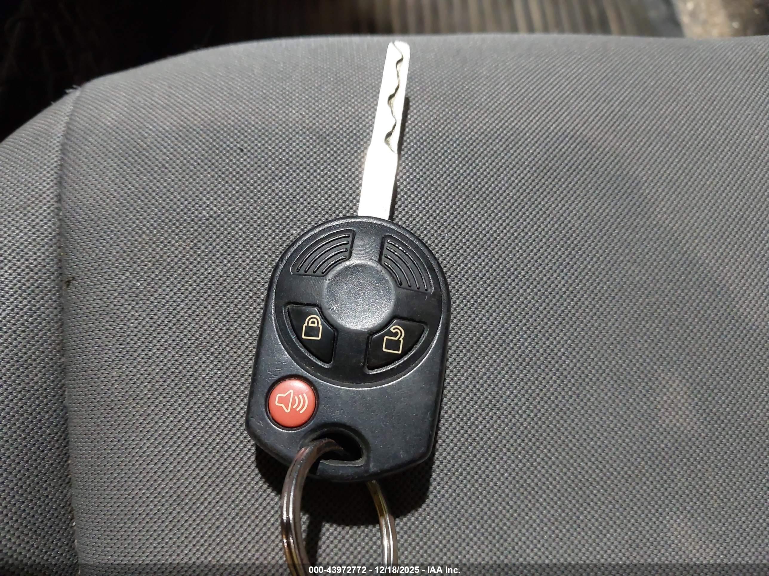 FORD ESCAPE image 11
