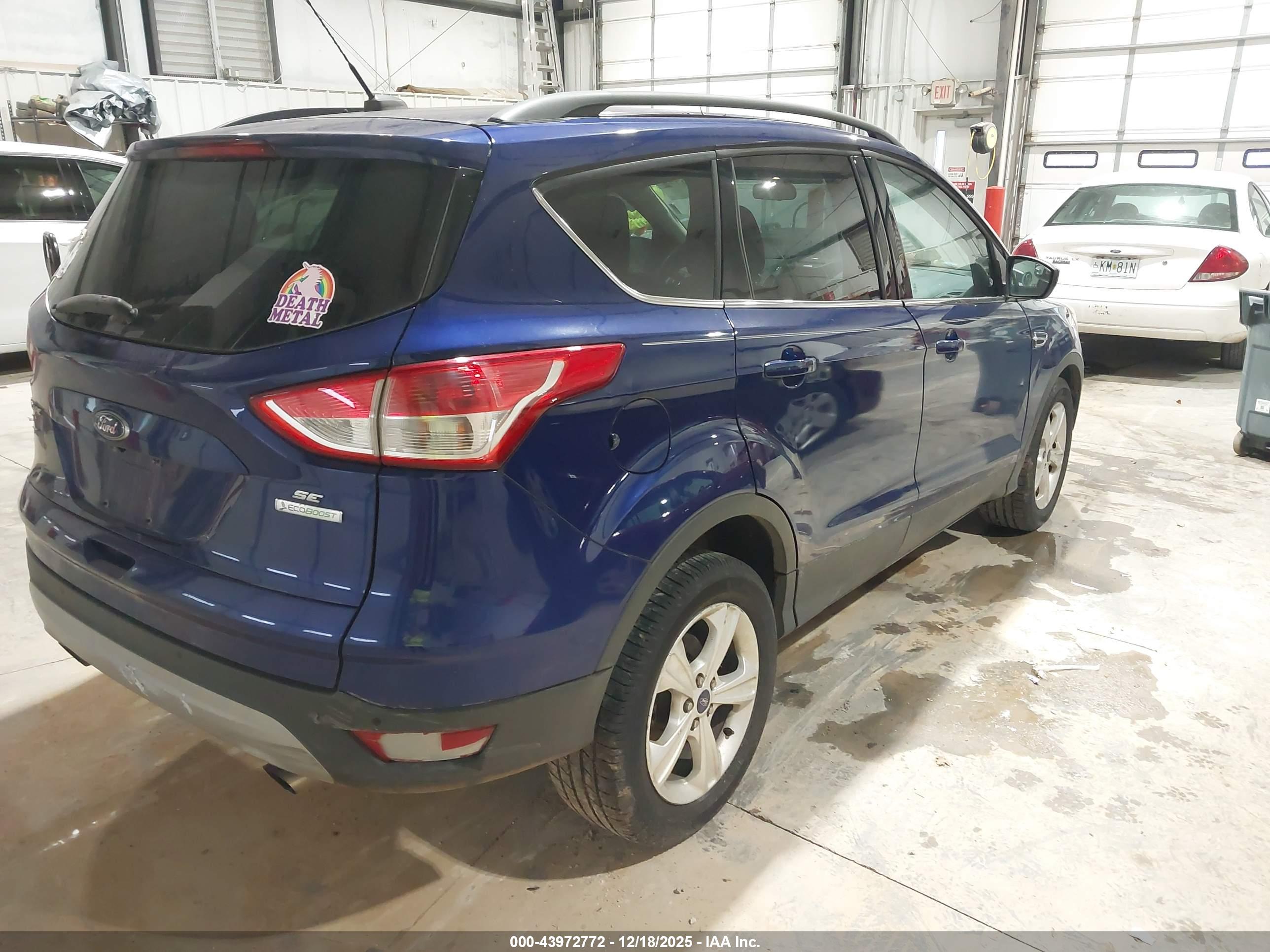 FORD ESCAPE image 4