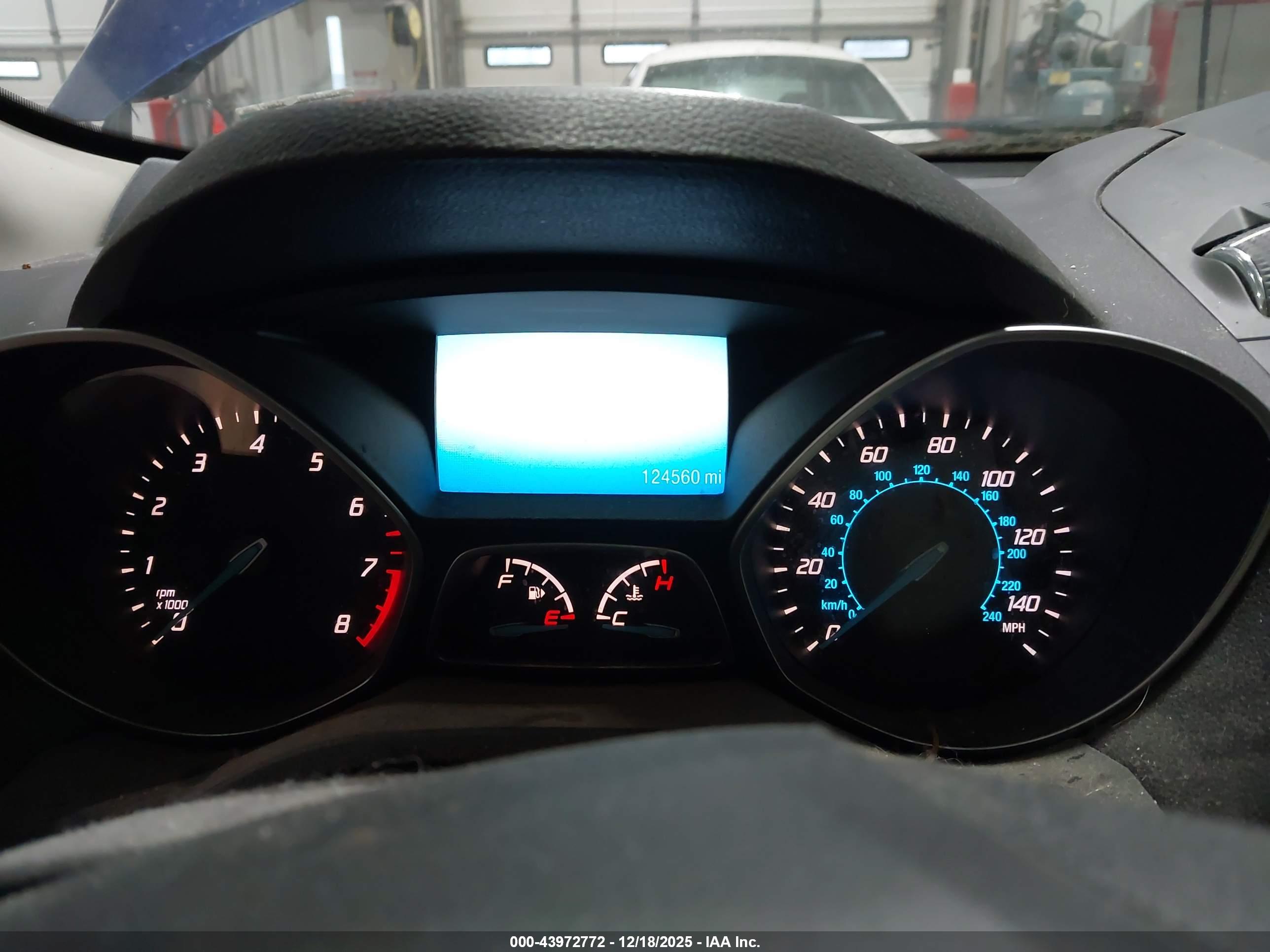 FORD ESCAPE image 7