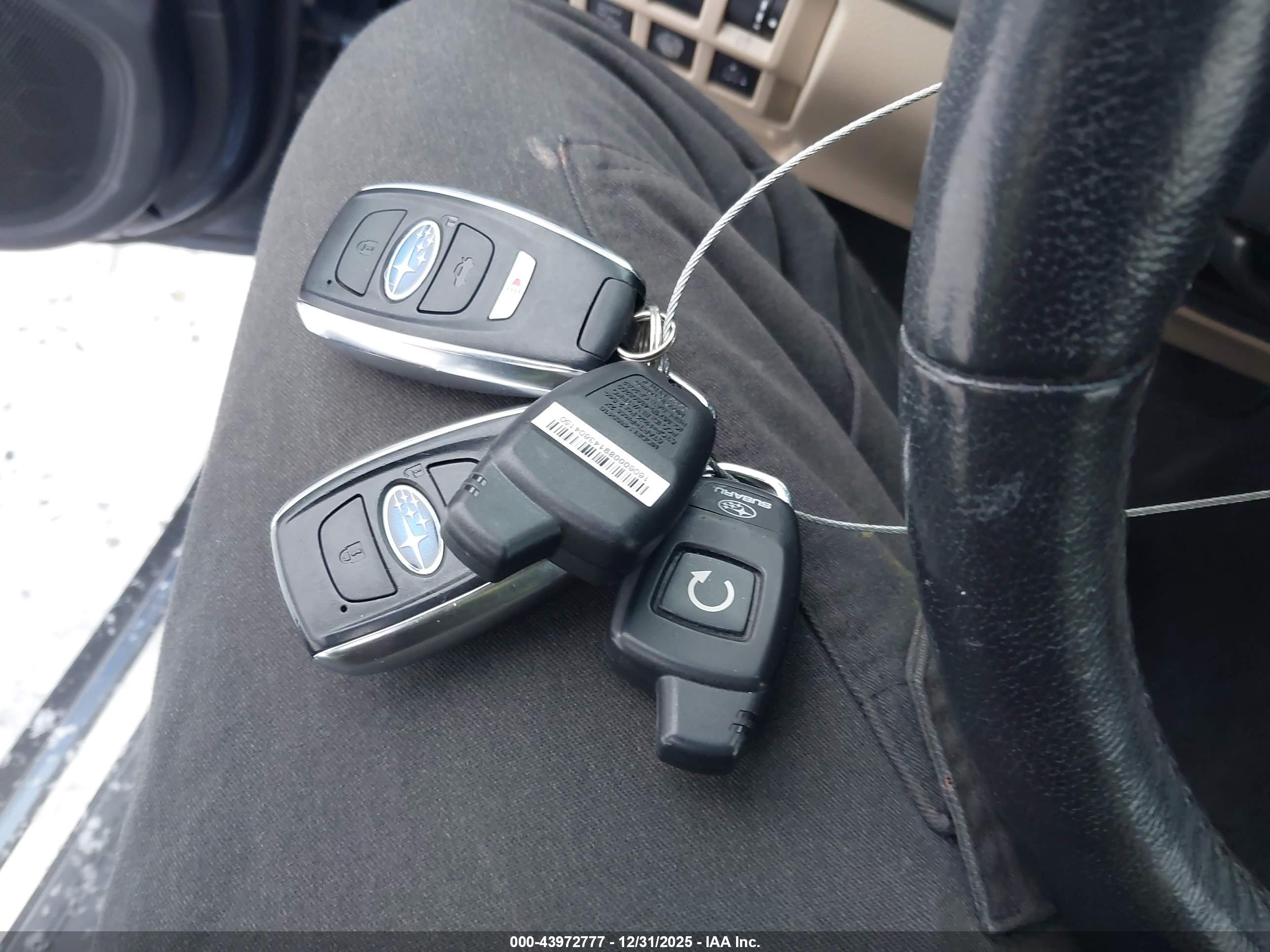 SUBARU OUTBACK image 11