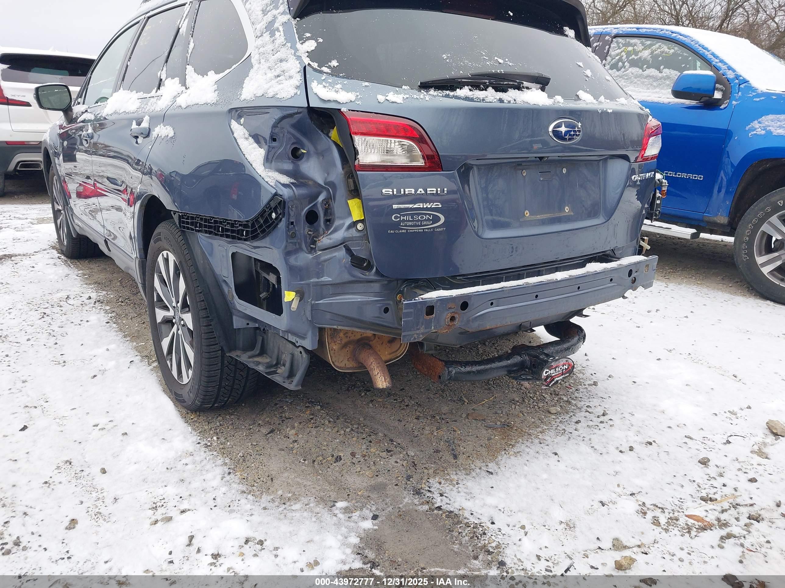 SUBARU OUTBACK image 6