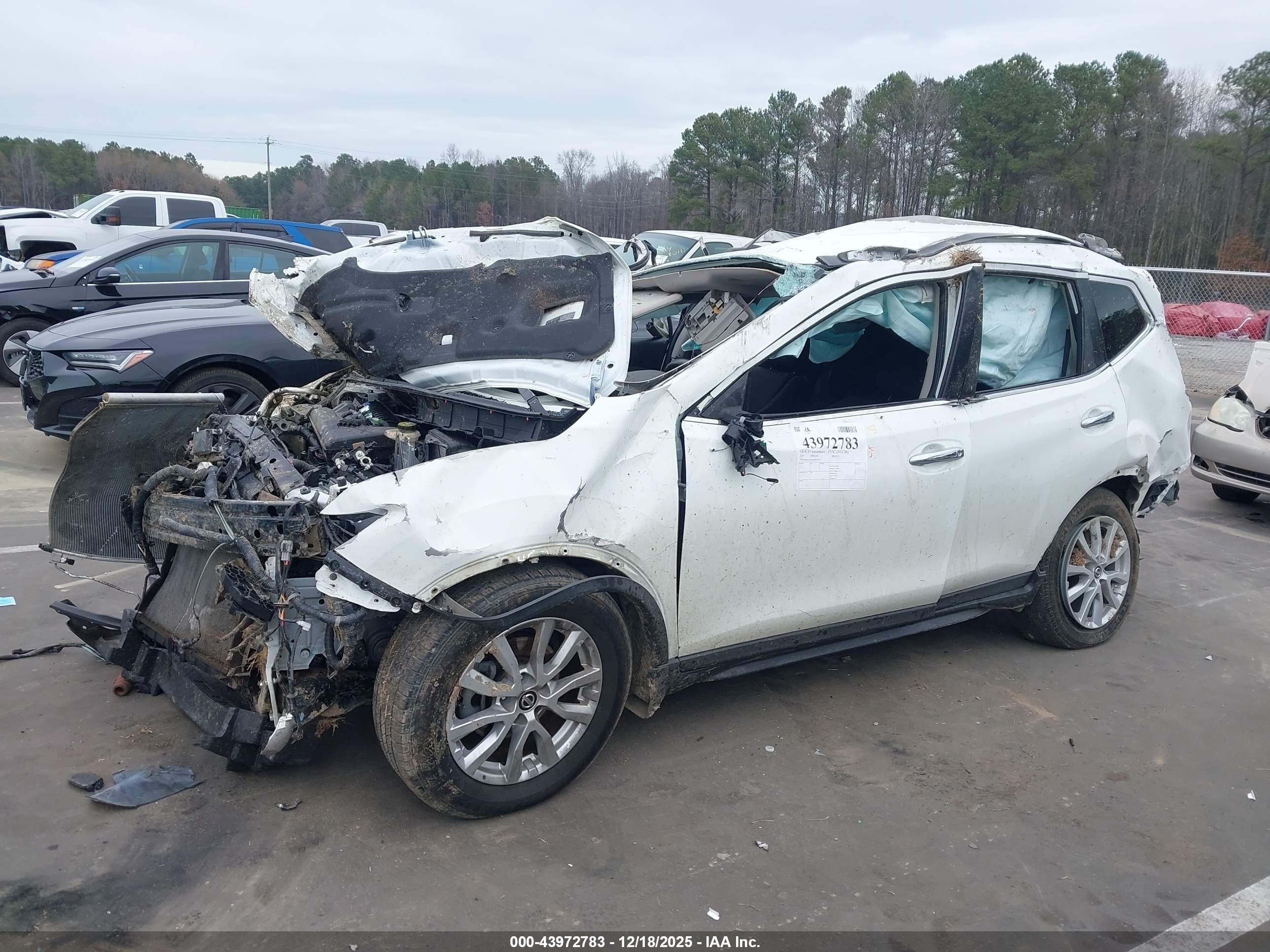 NISSAN ROGUE image 6