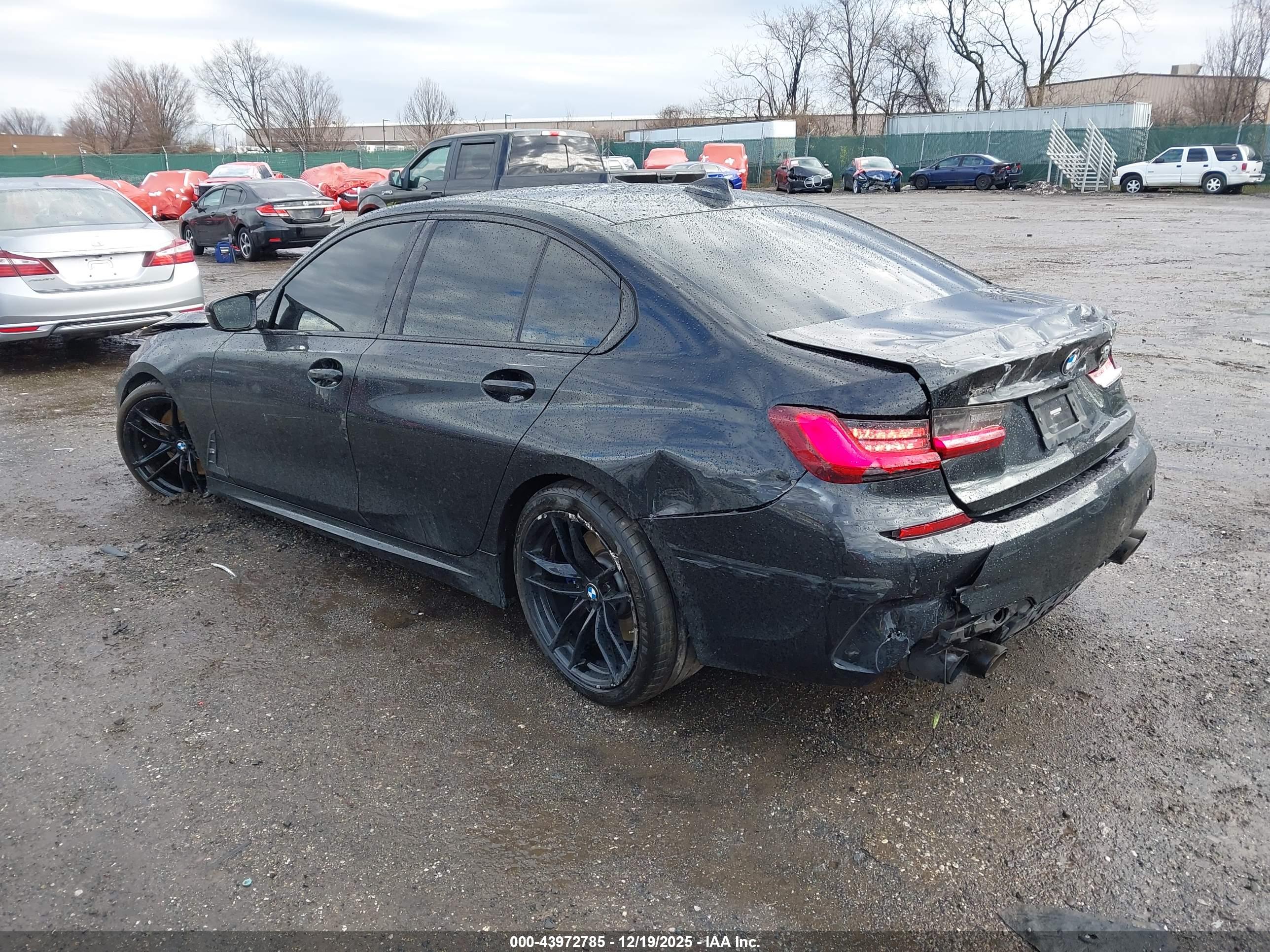 BMW 3 image 3