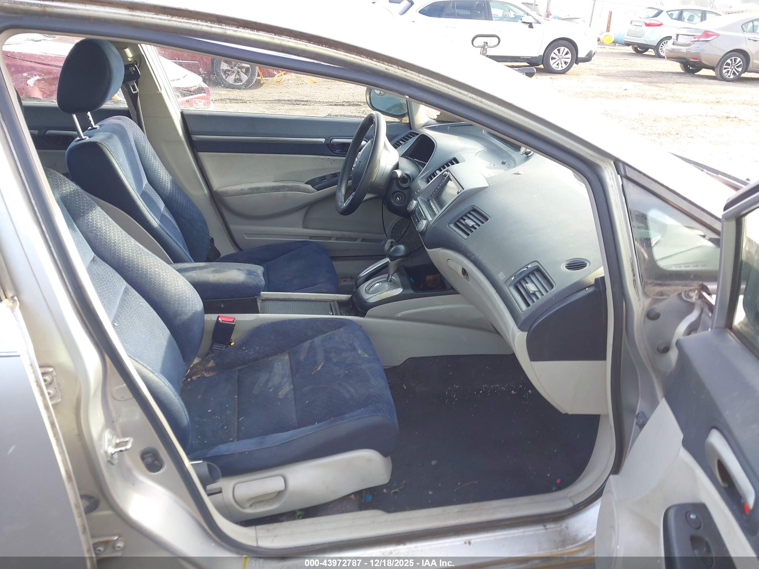 HONDA CIVIC image 5