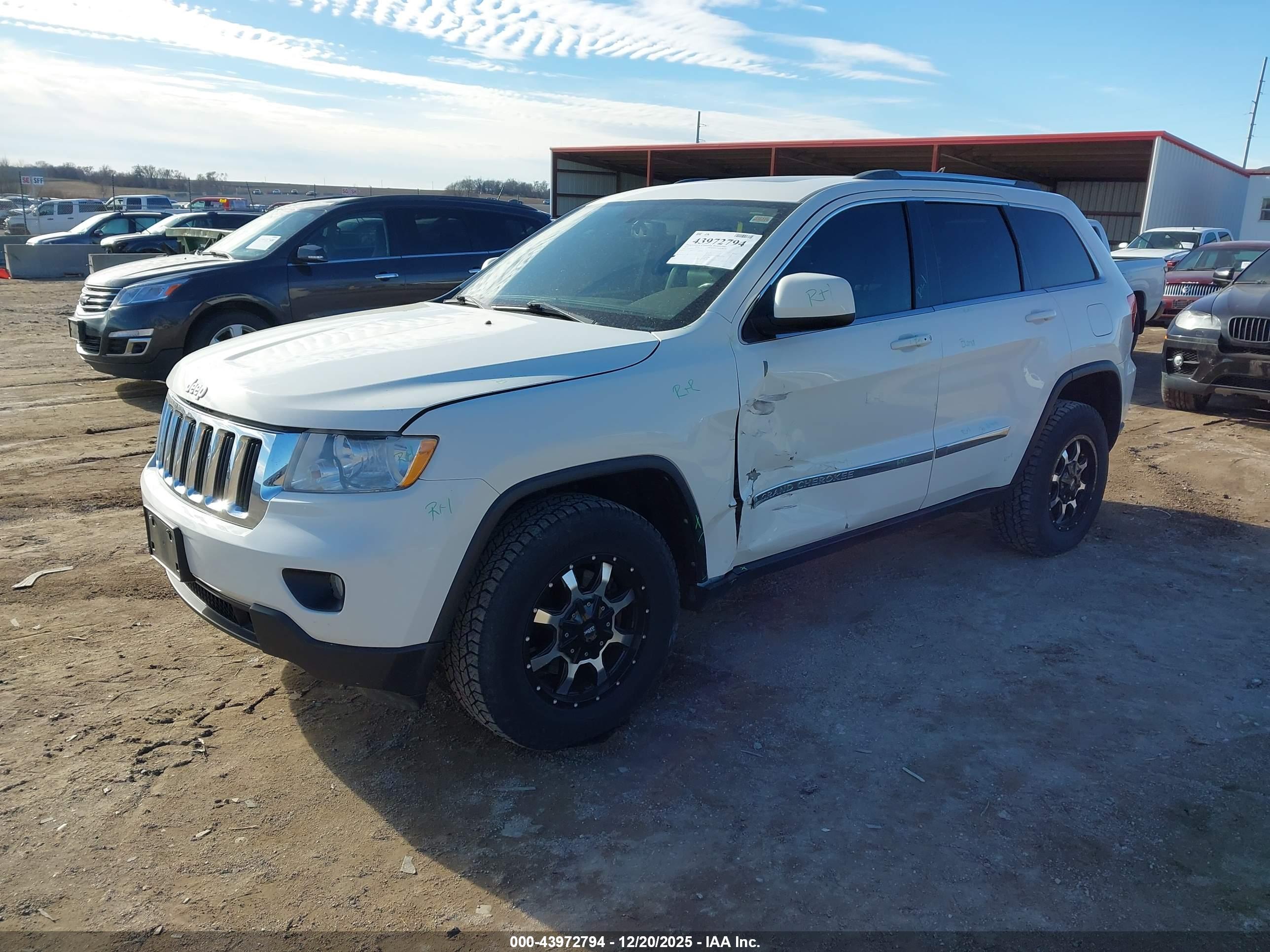 JEEP GRAND image 2
