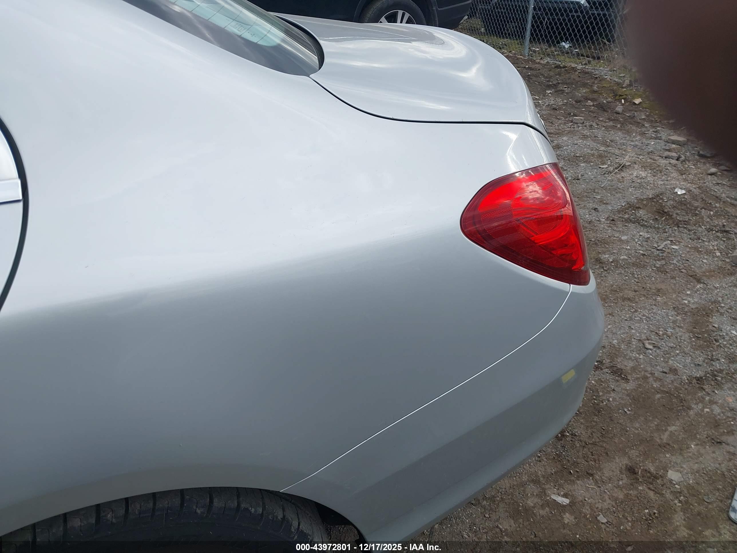MERCEDES-BENZ C image 6