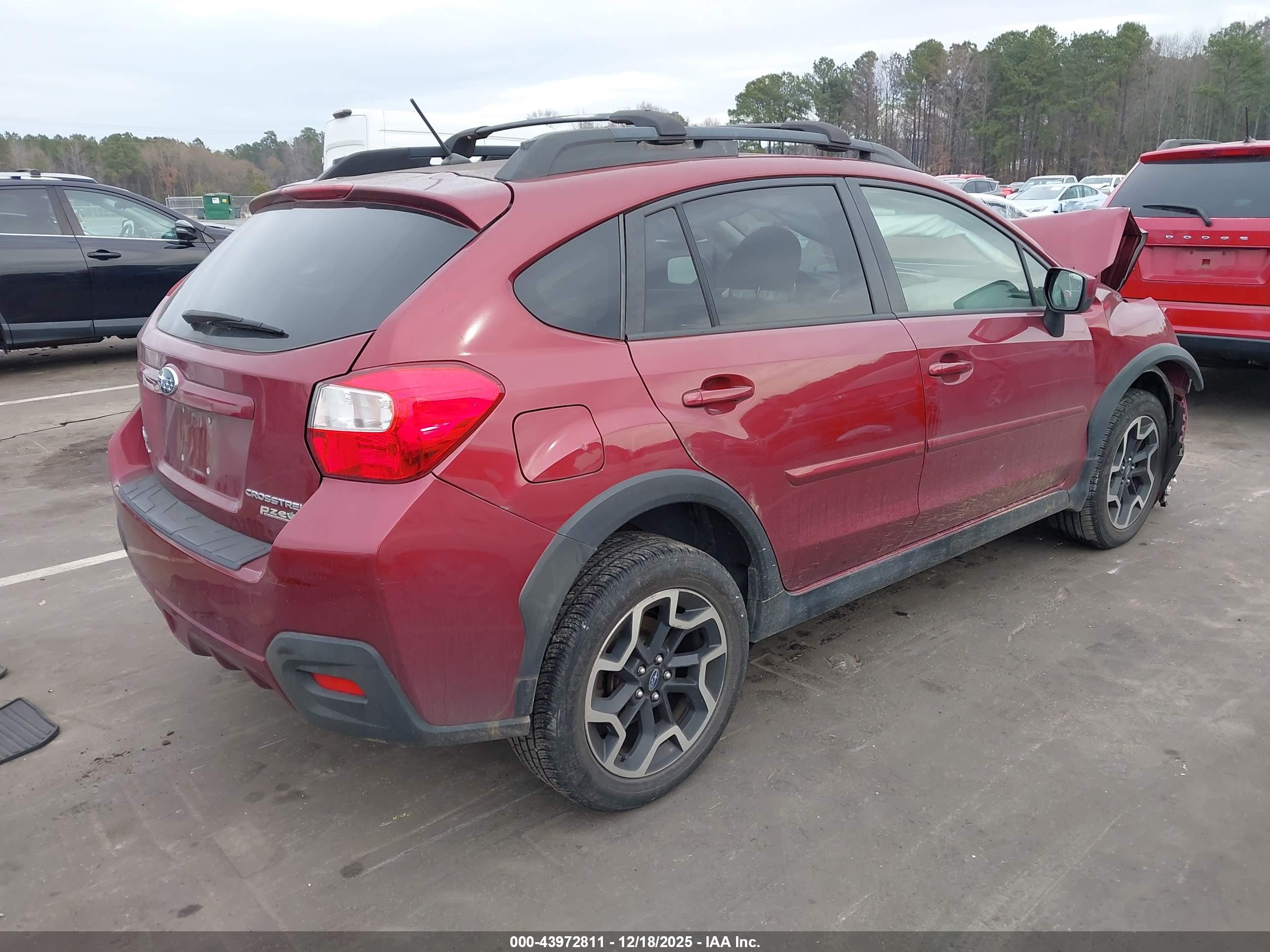 SUBARU CROSSTREK image 4