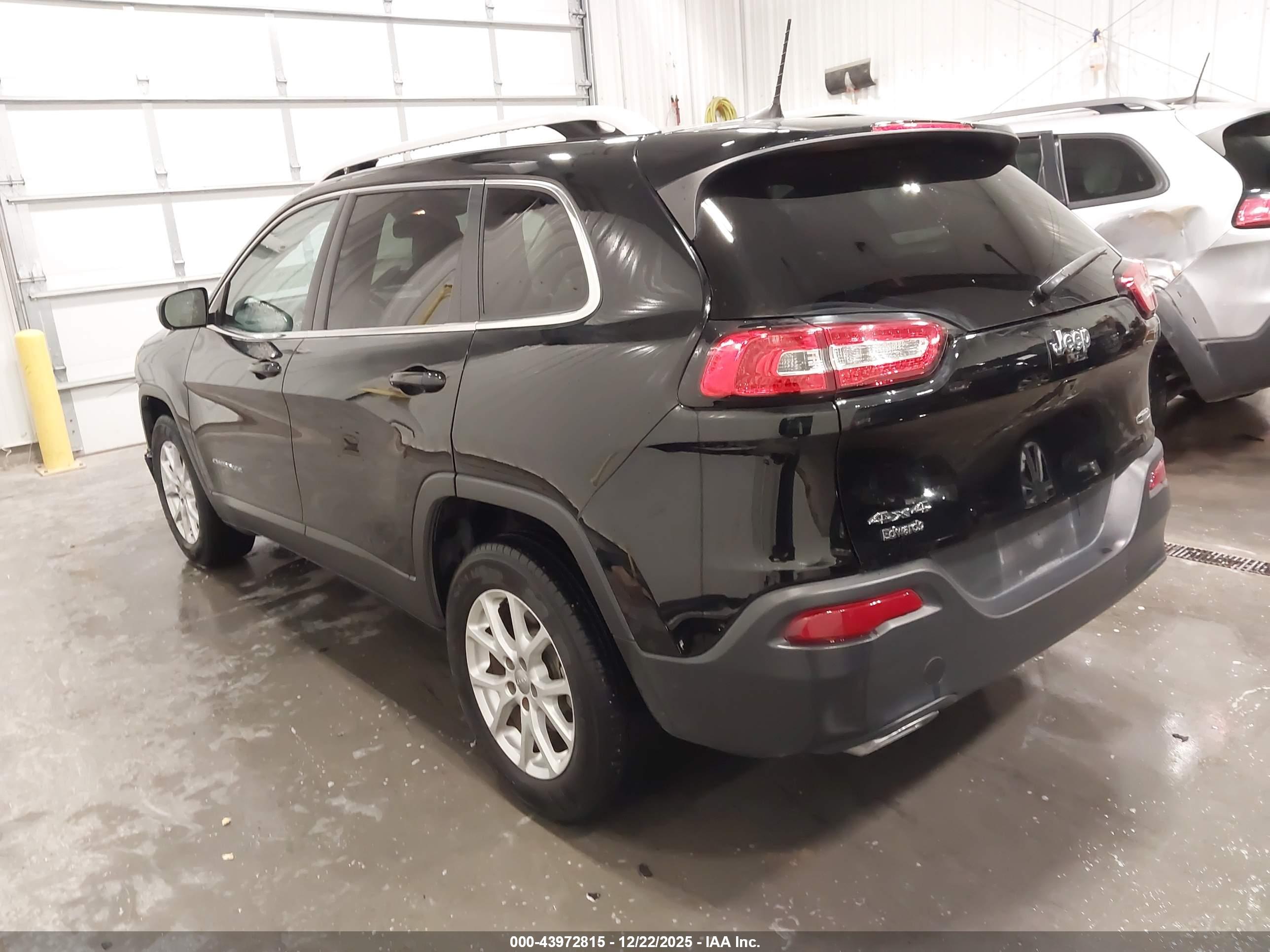 JEEP CHEROKEE image 3
