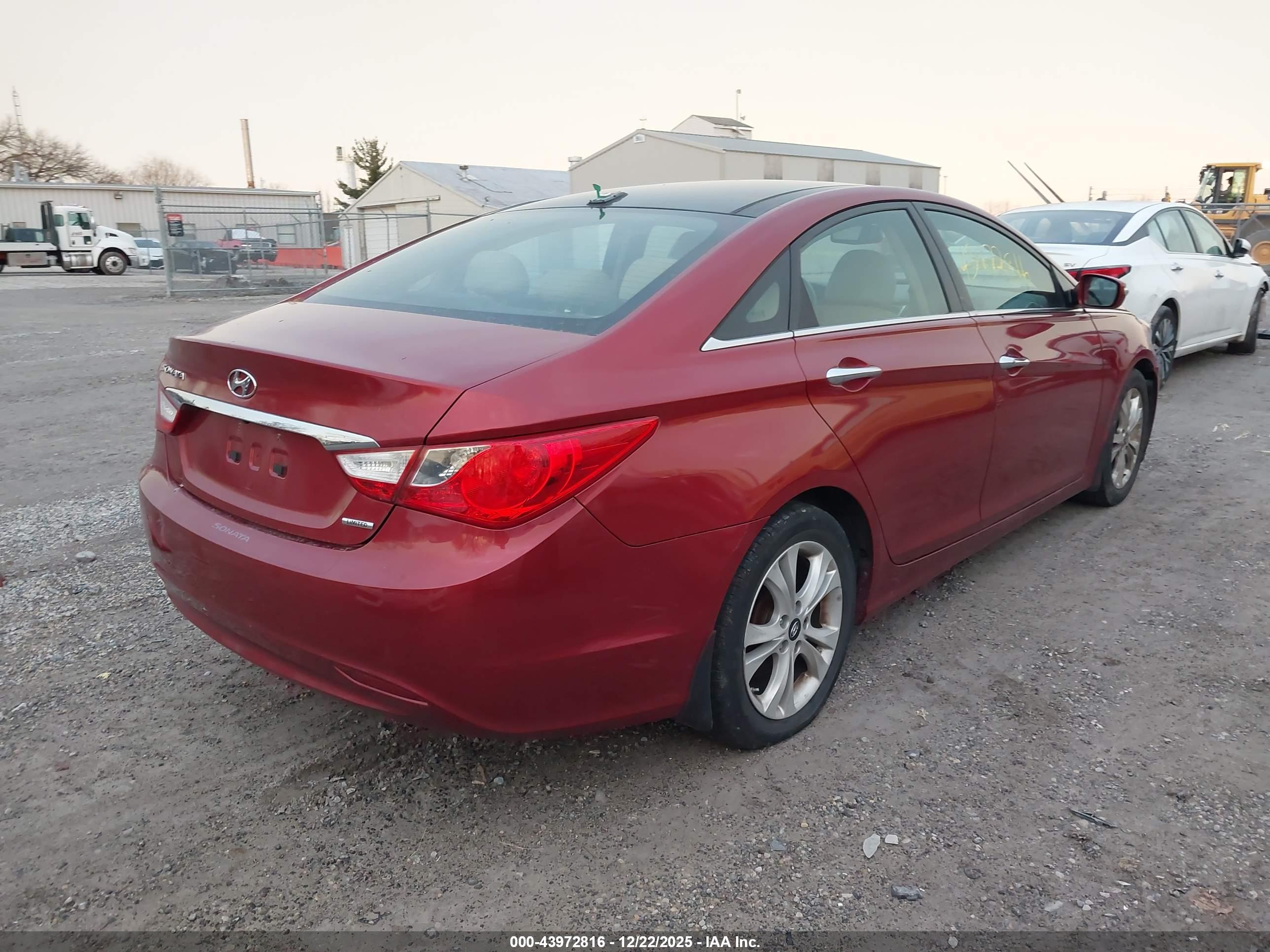 HYUNDAI SONATA image 4