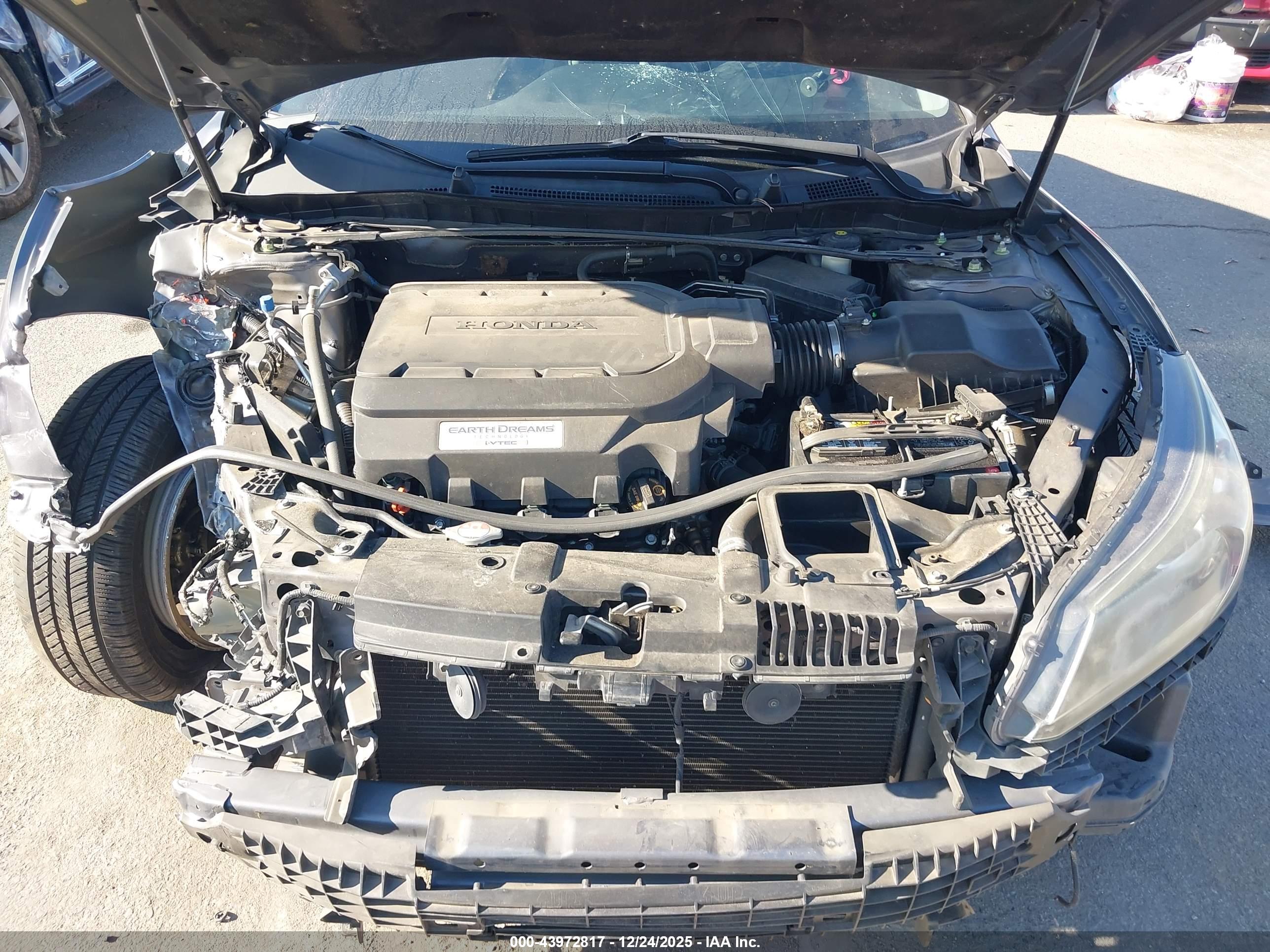 HONDA ACCORD image 10