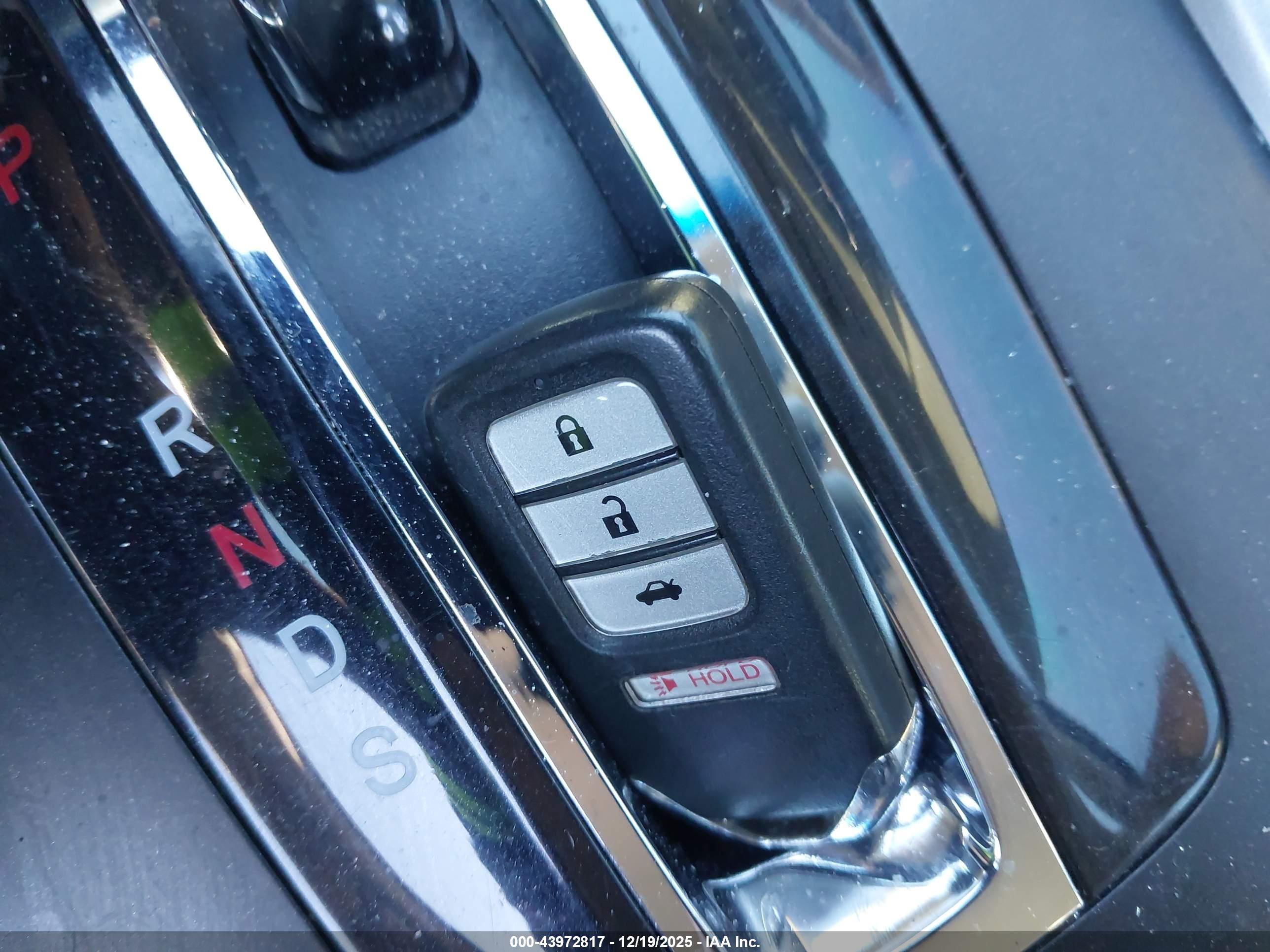 HONDA ACCORD image 11