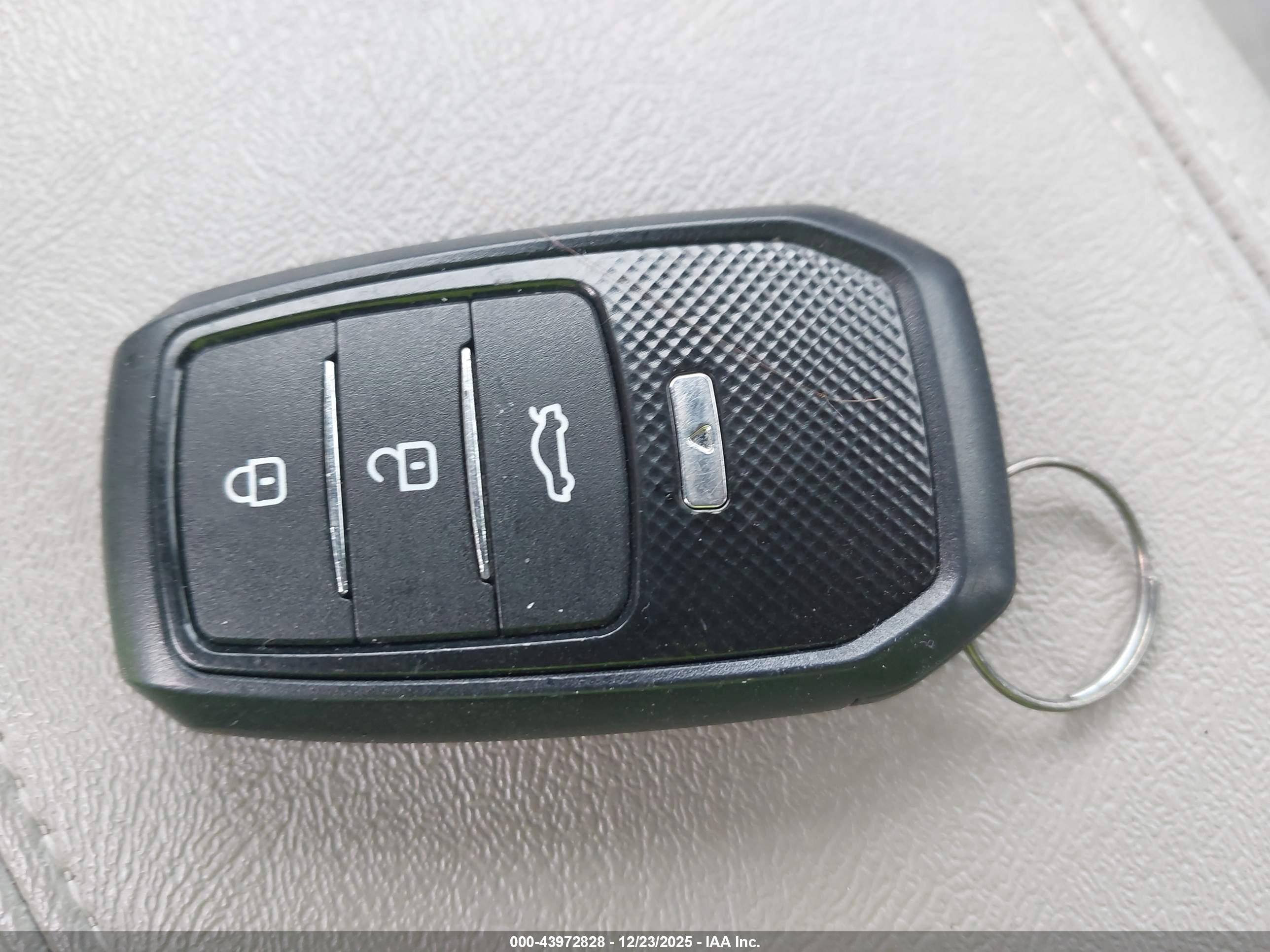 HYUNDAI SONATA image 11