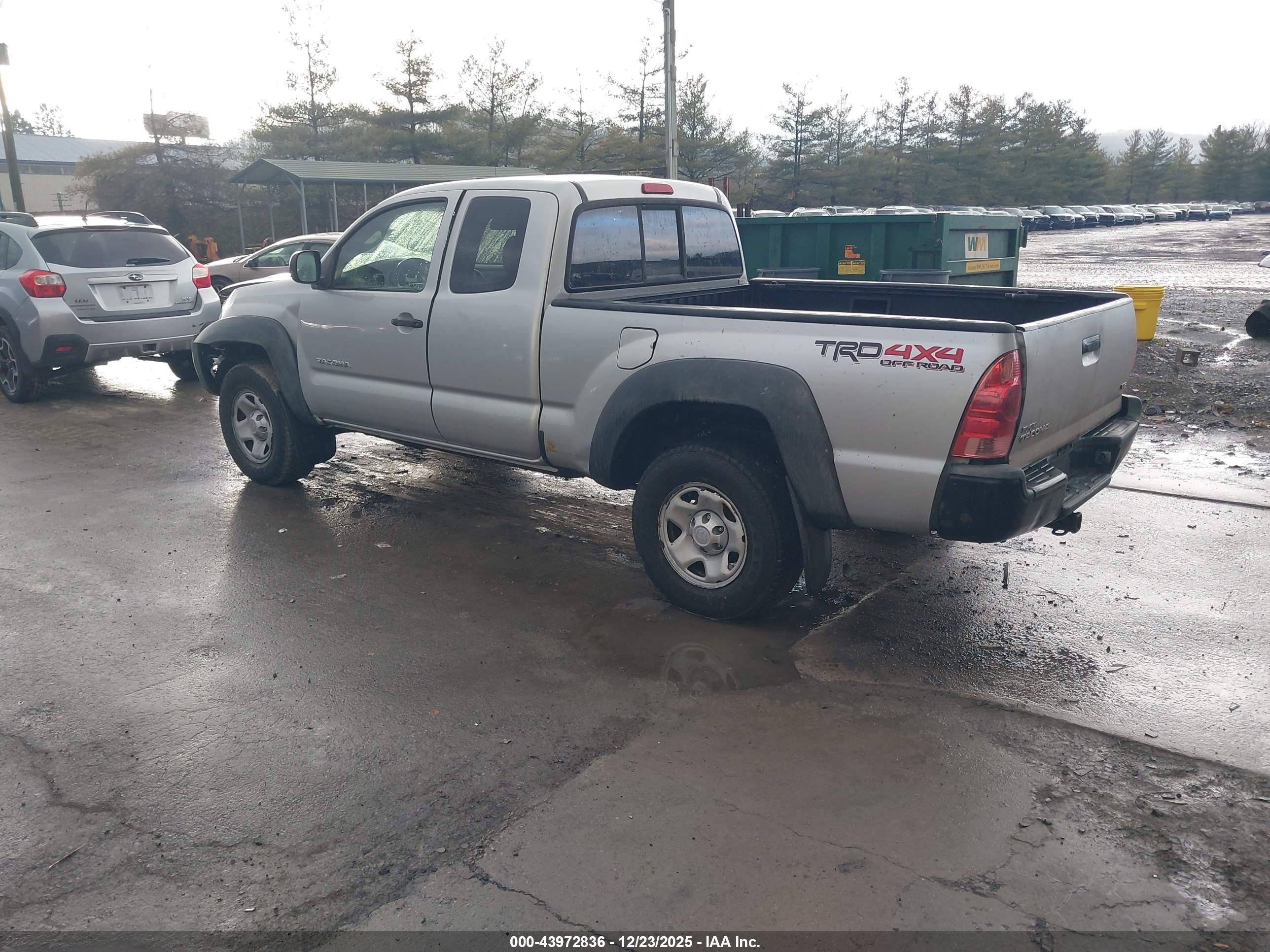 TOYOTA TACOMA image 3