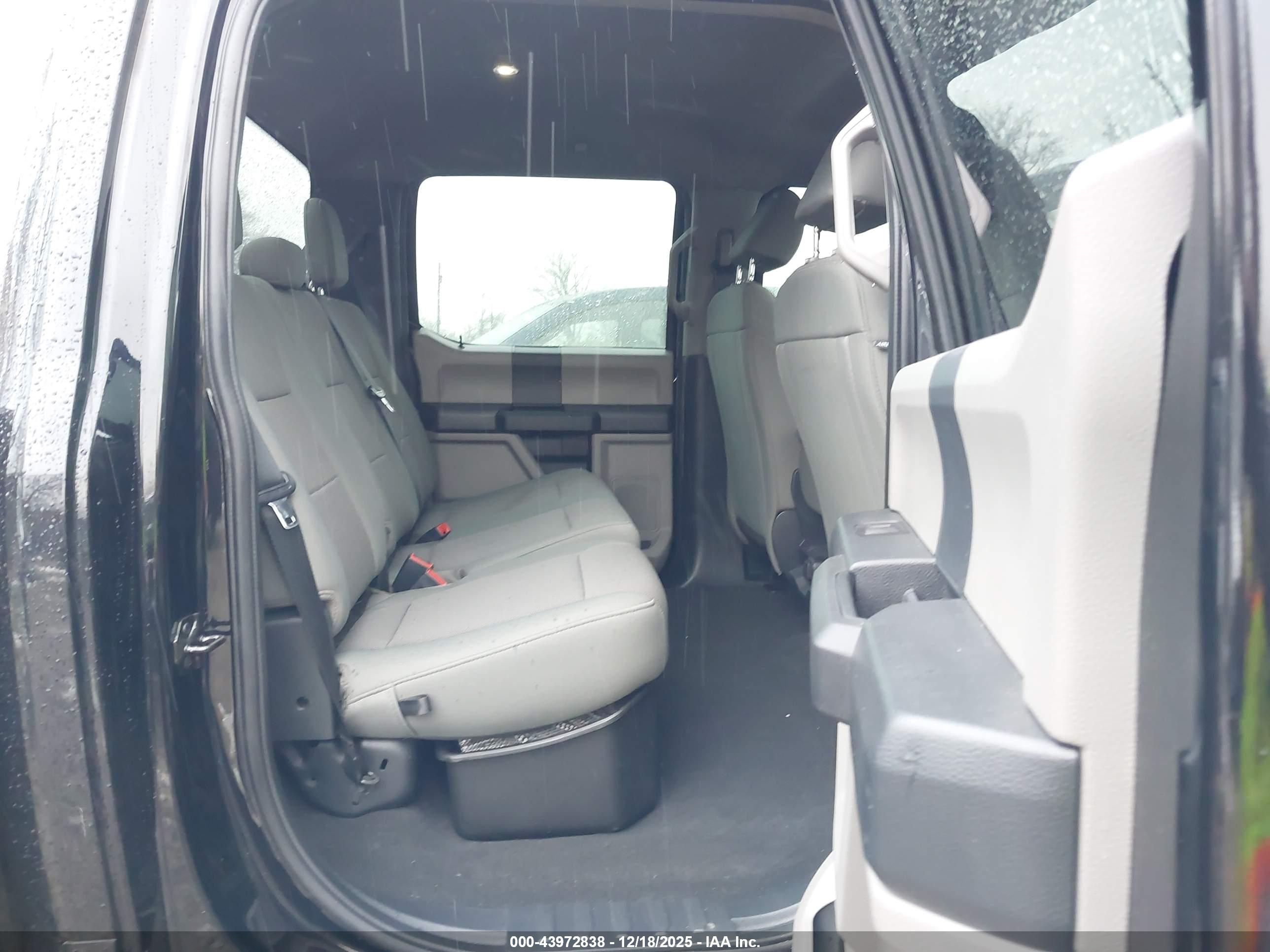 FORD F-250 image 8