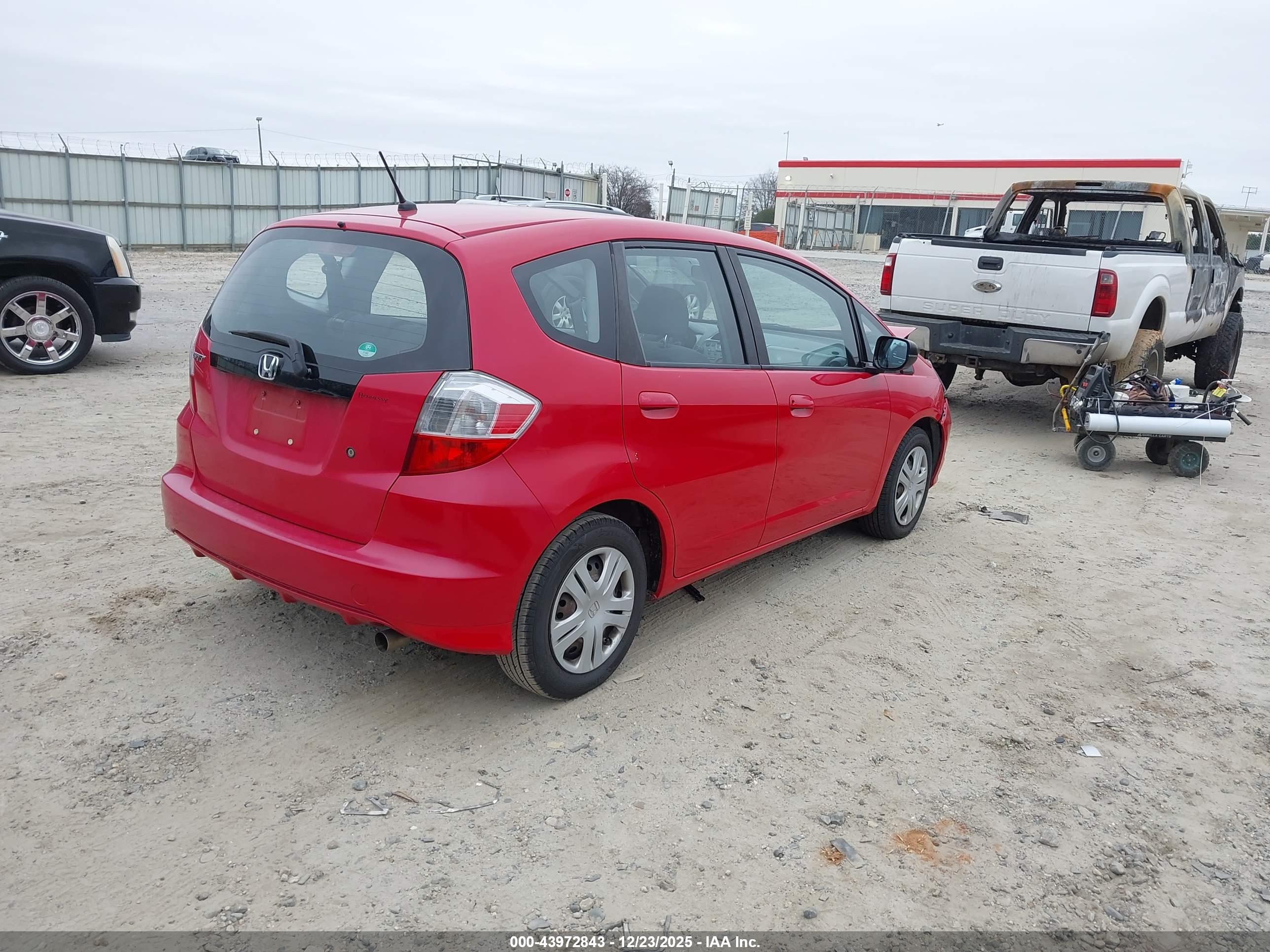 HONDA FIT image 4