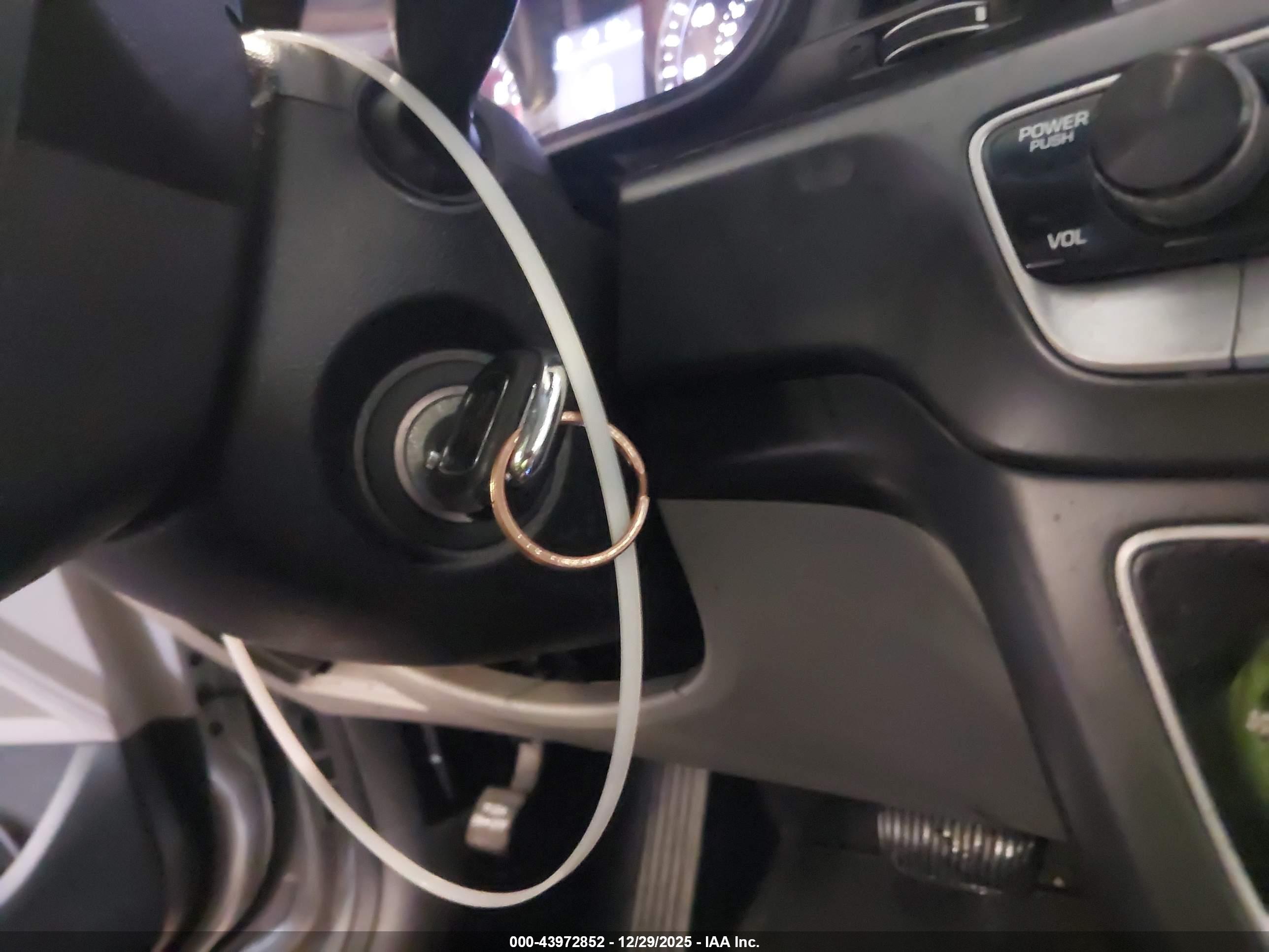 HYUNDAI SONATA image 11