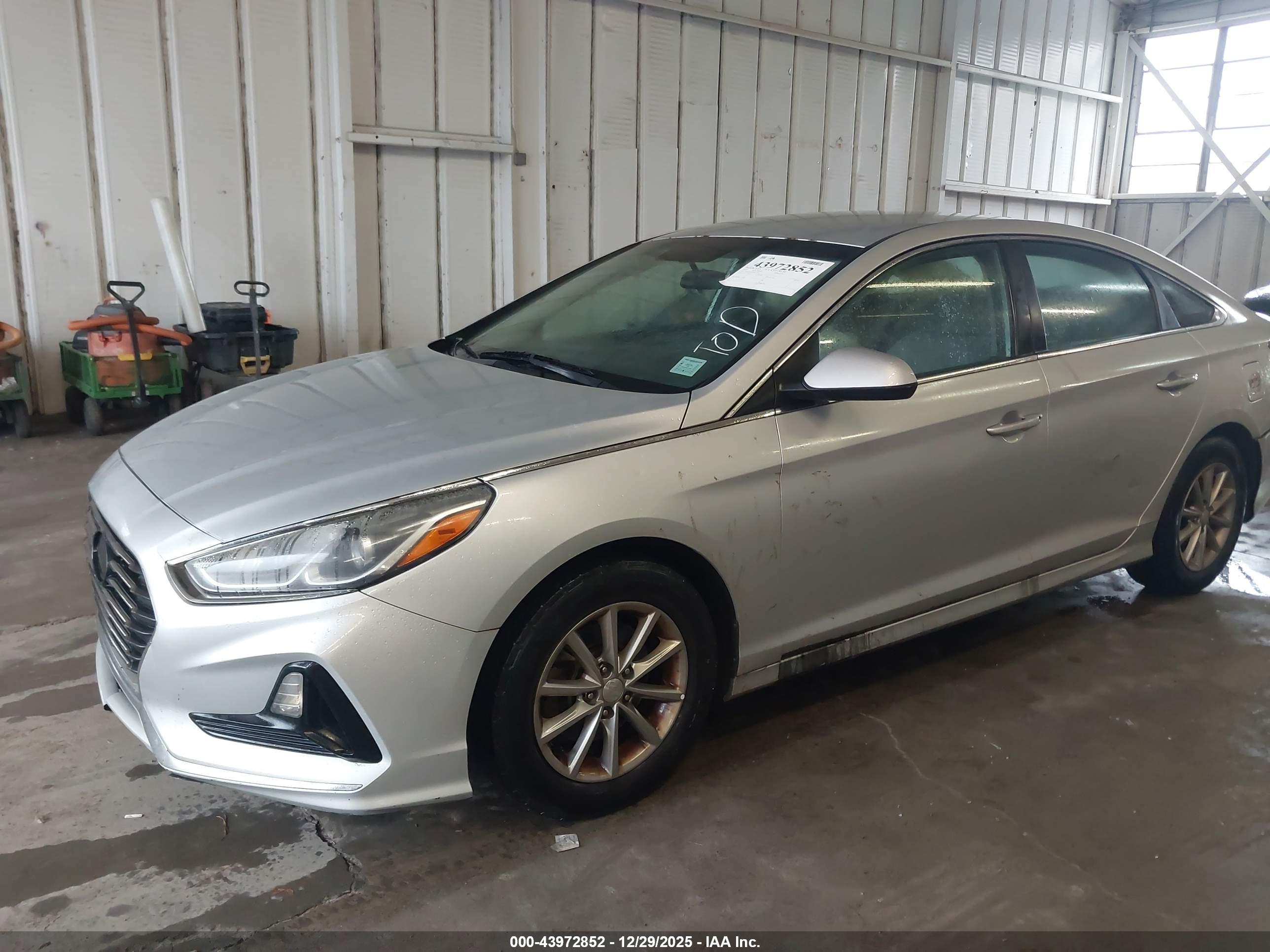 HYUNDAI SONATA image 6