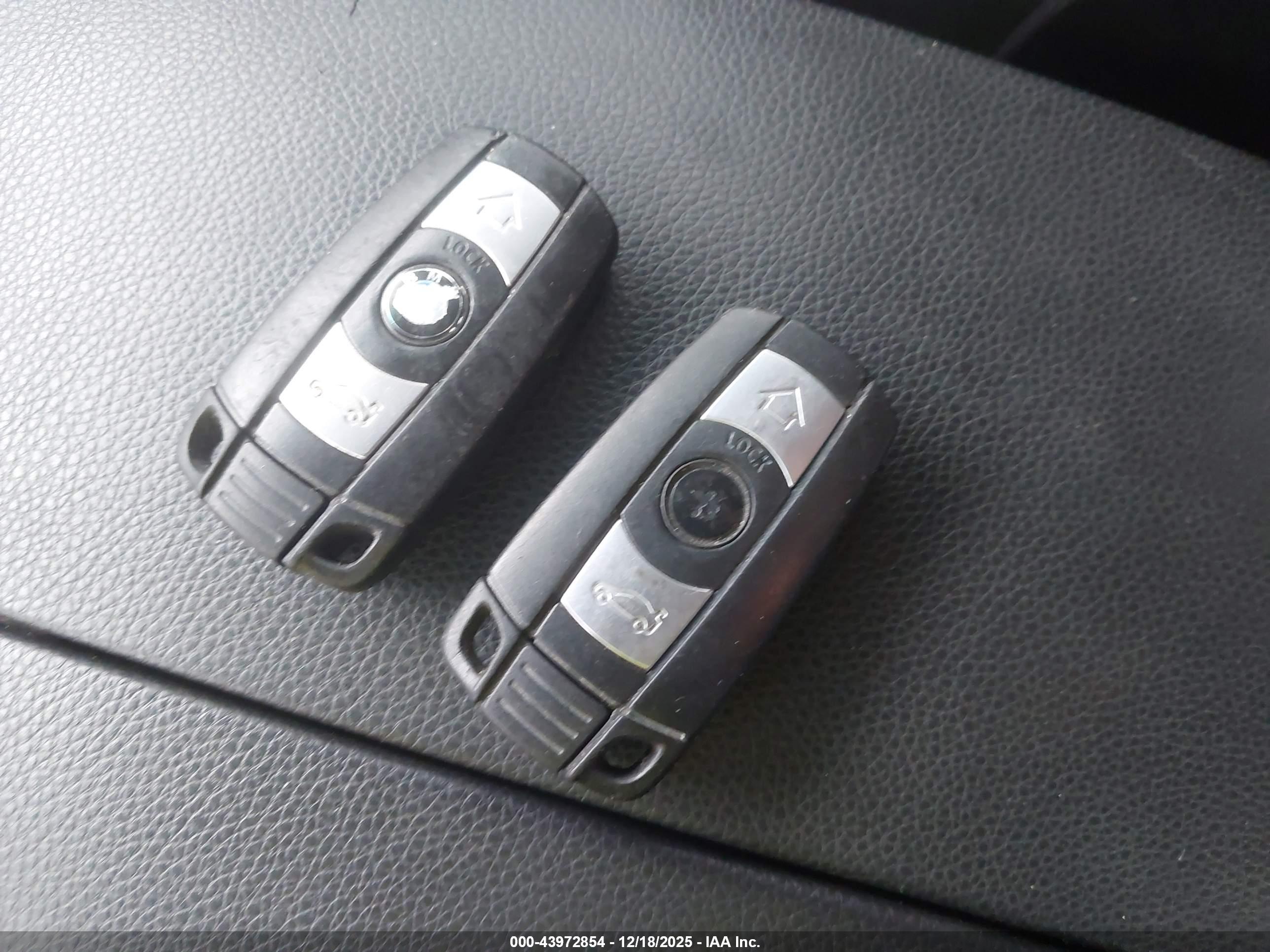 BMW 550I image 11