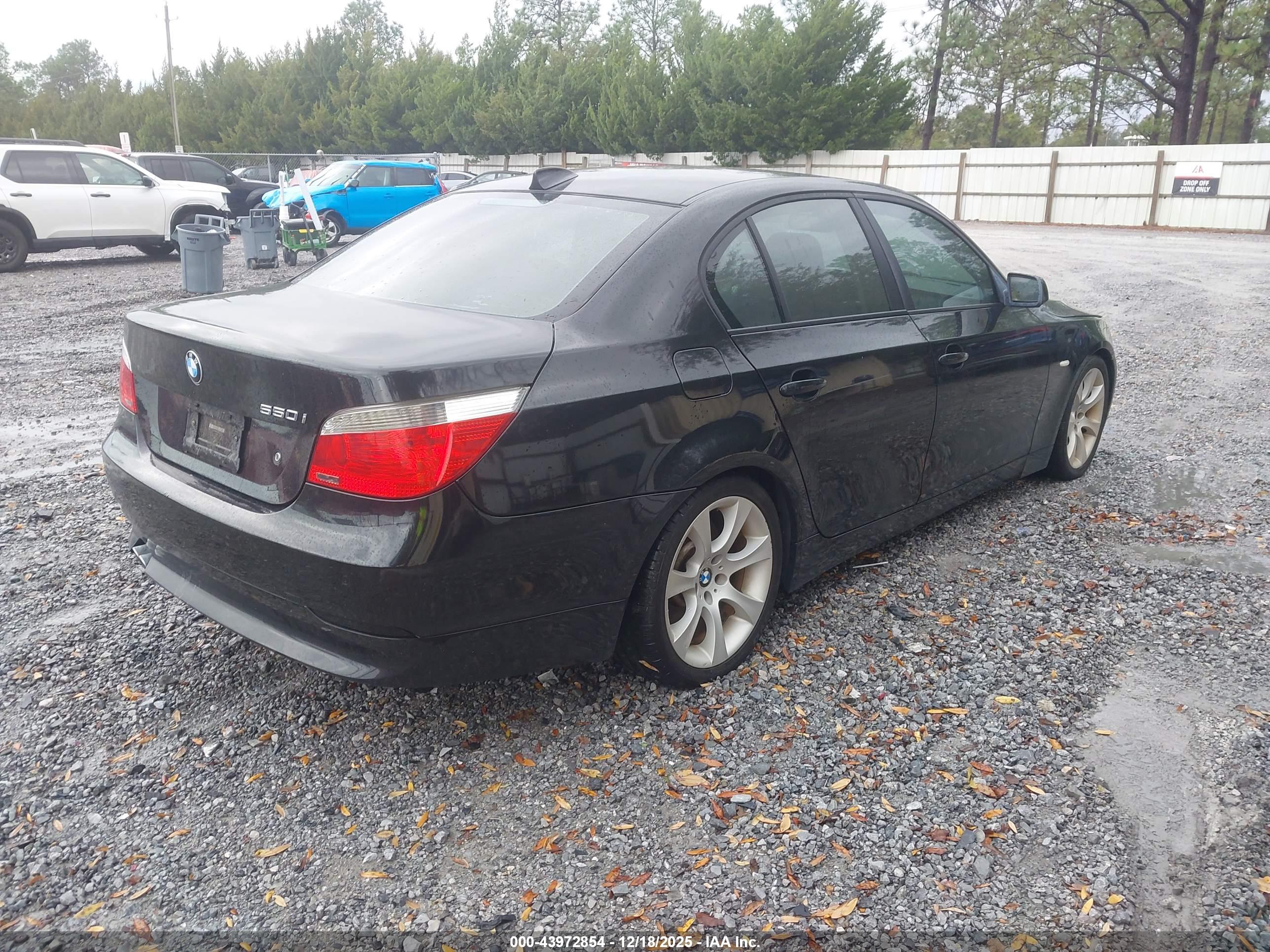 BMW 550I image 4