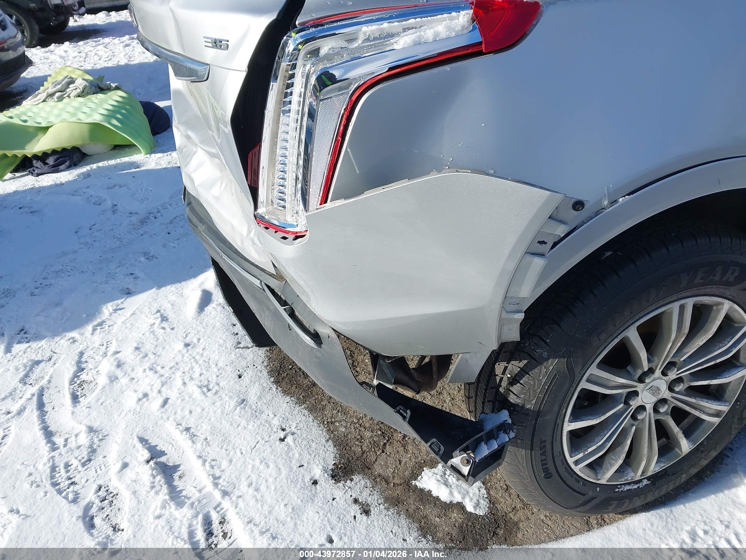 CADILLAC XT5 image 6