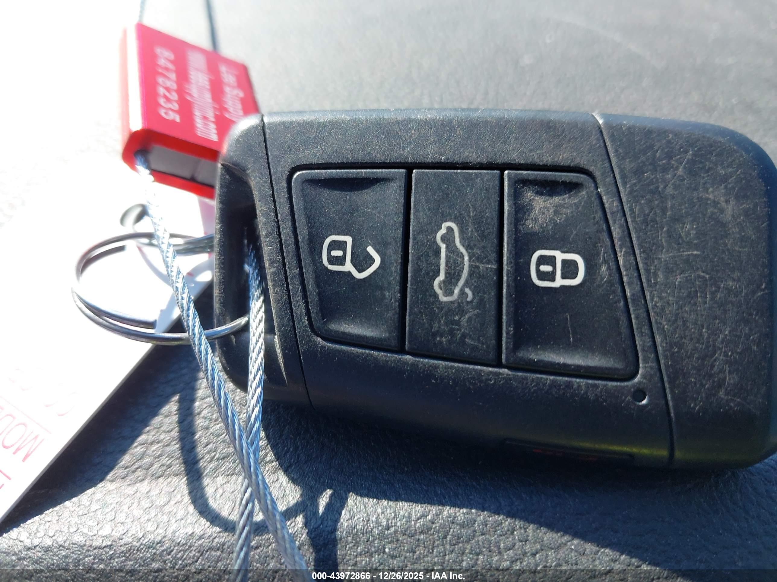 VOLKSWAGEN TAOS image 11