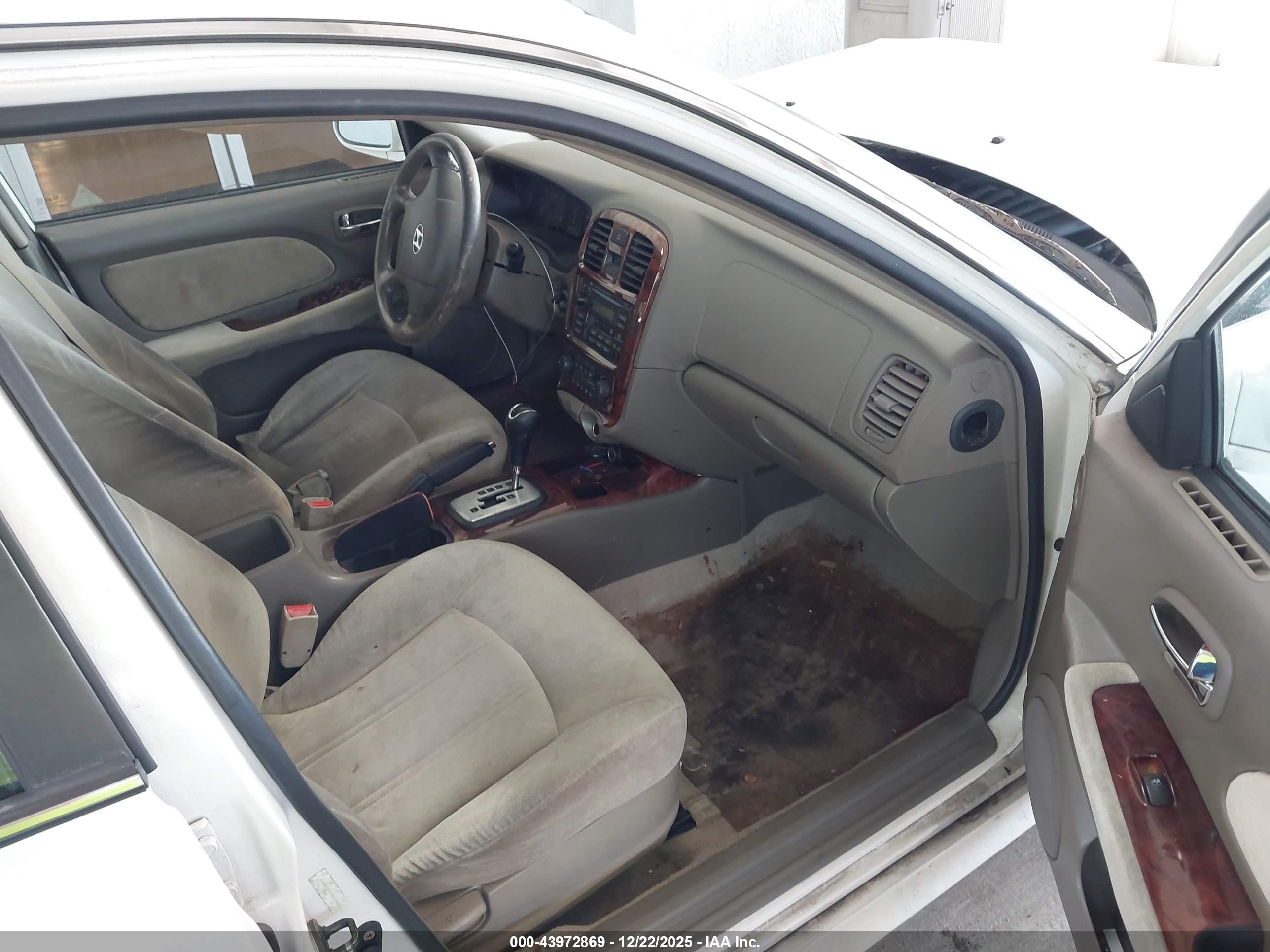 HYUNDAI SONATA image 5