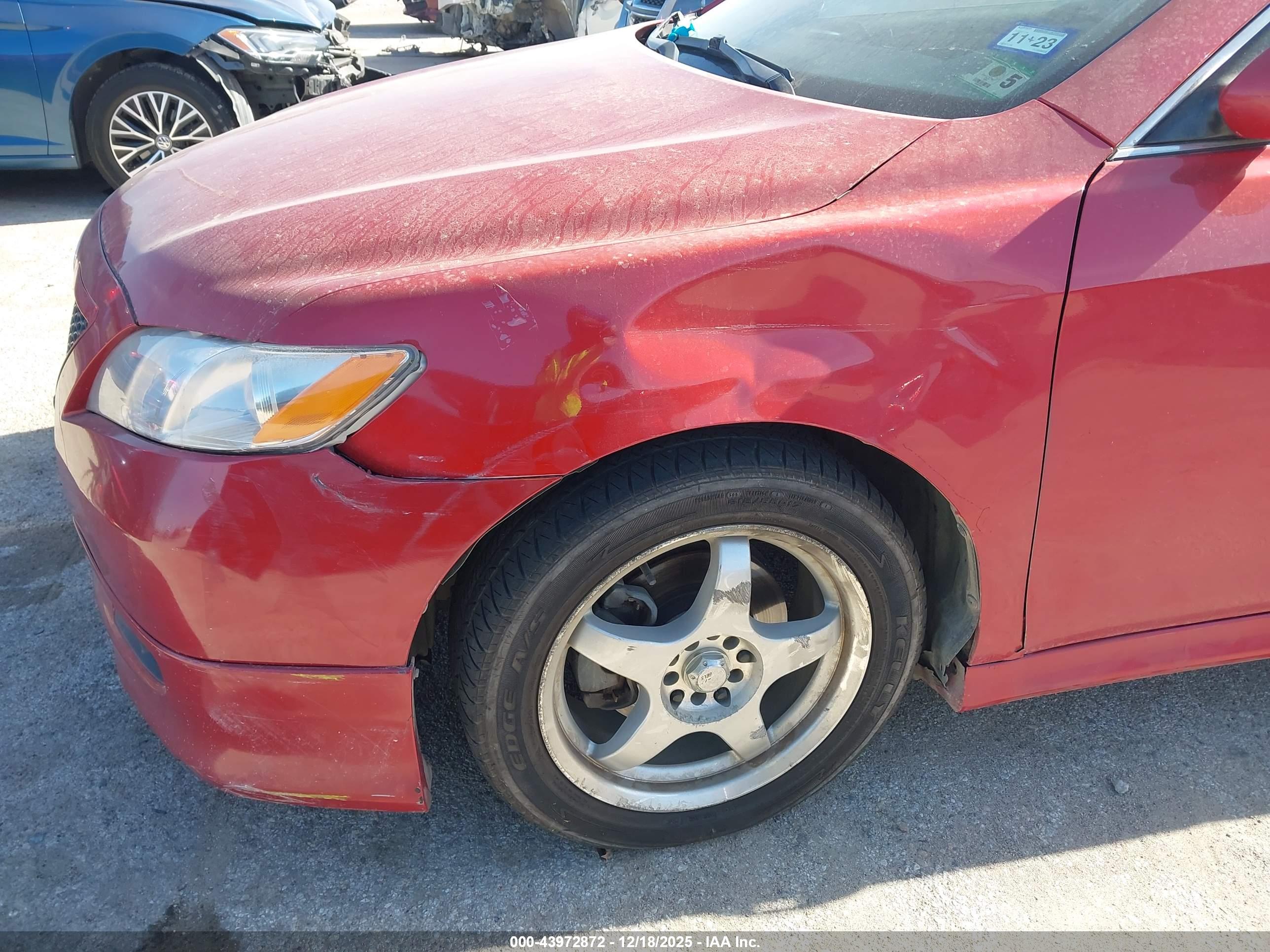 TOYOTA CAMRY image 6