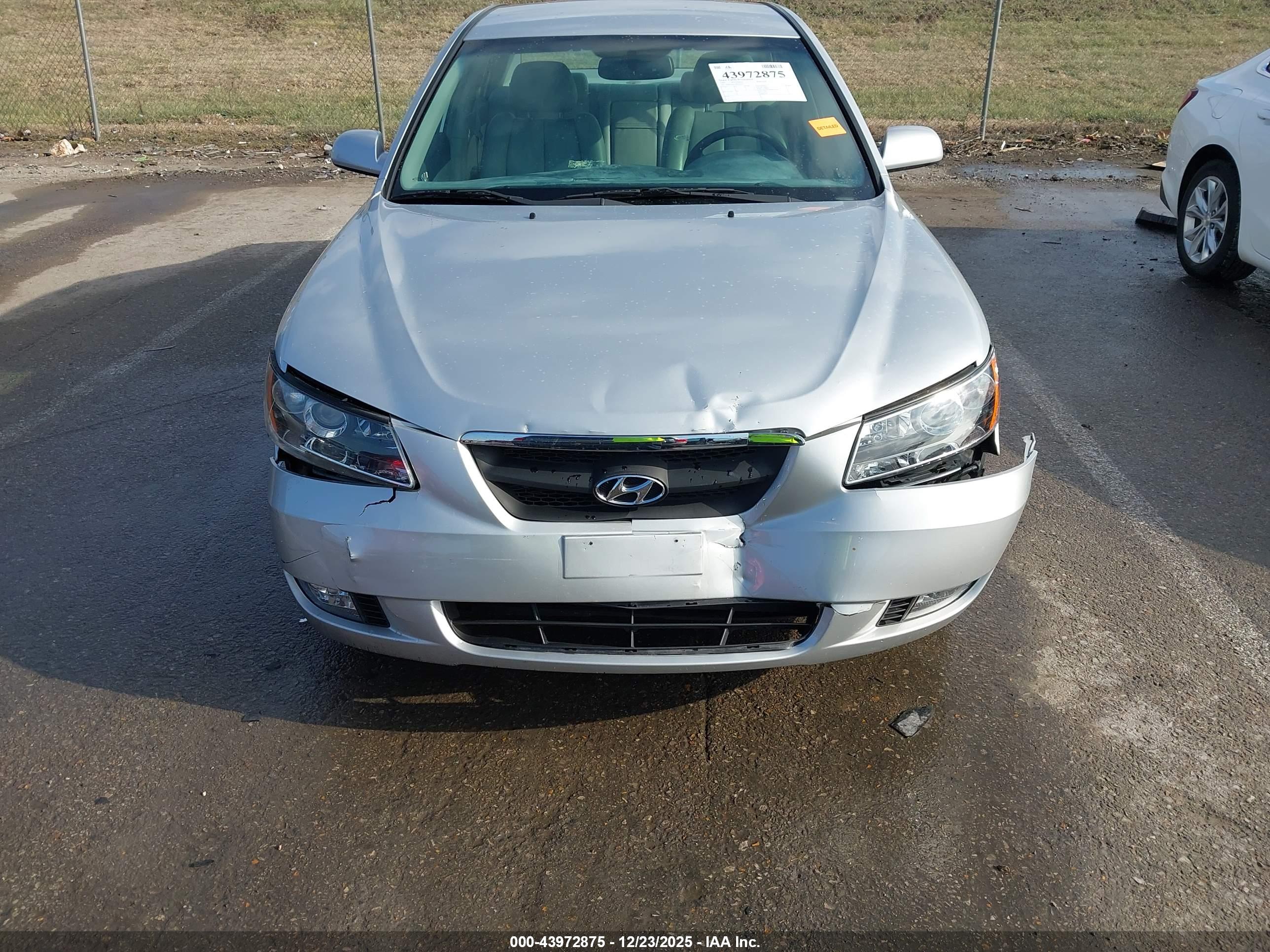 HYUNDAI SONATA image 6