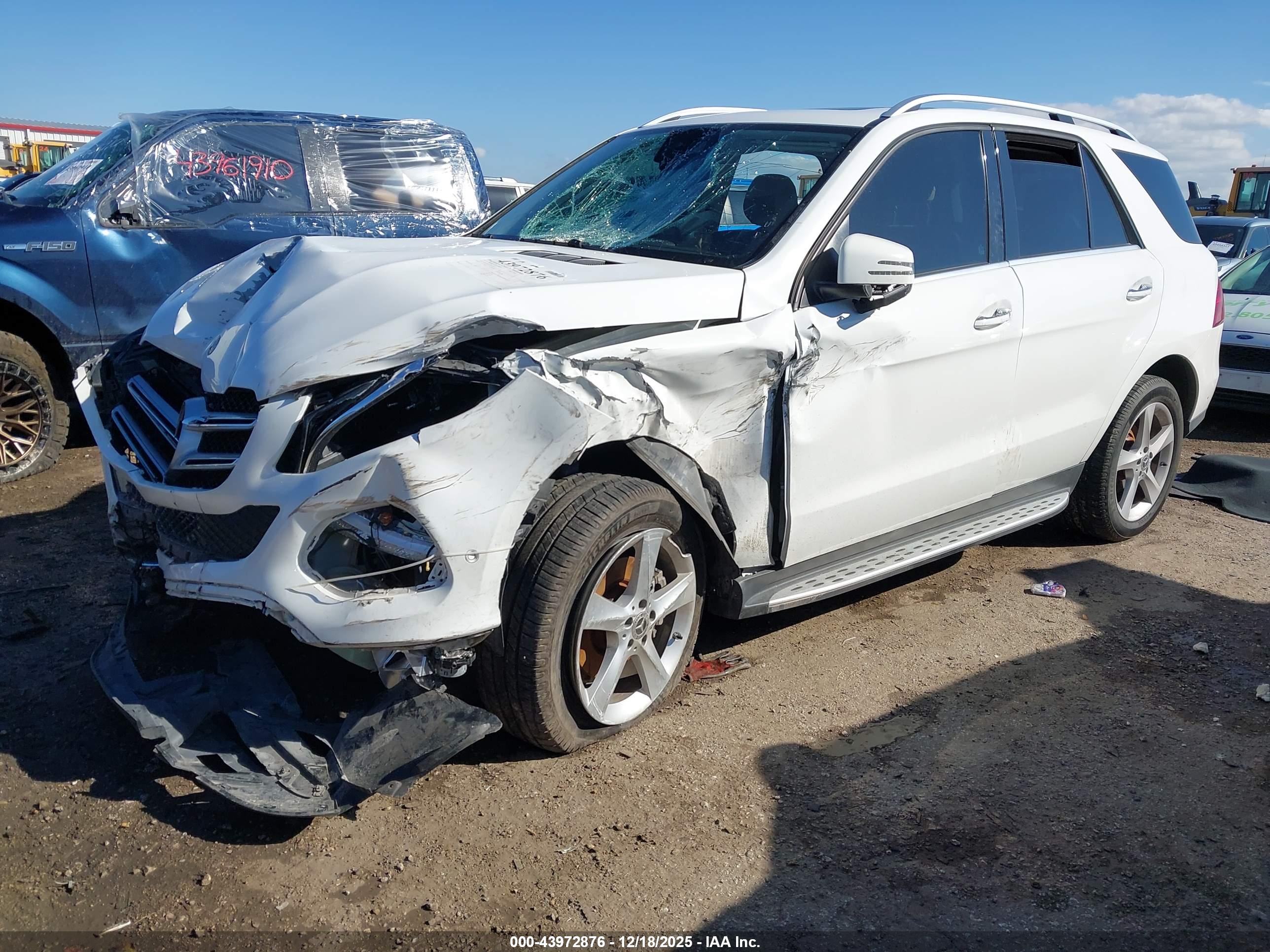 MERCEDES-BENZ GLE image 2