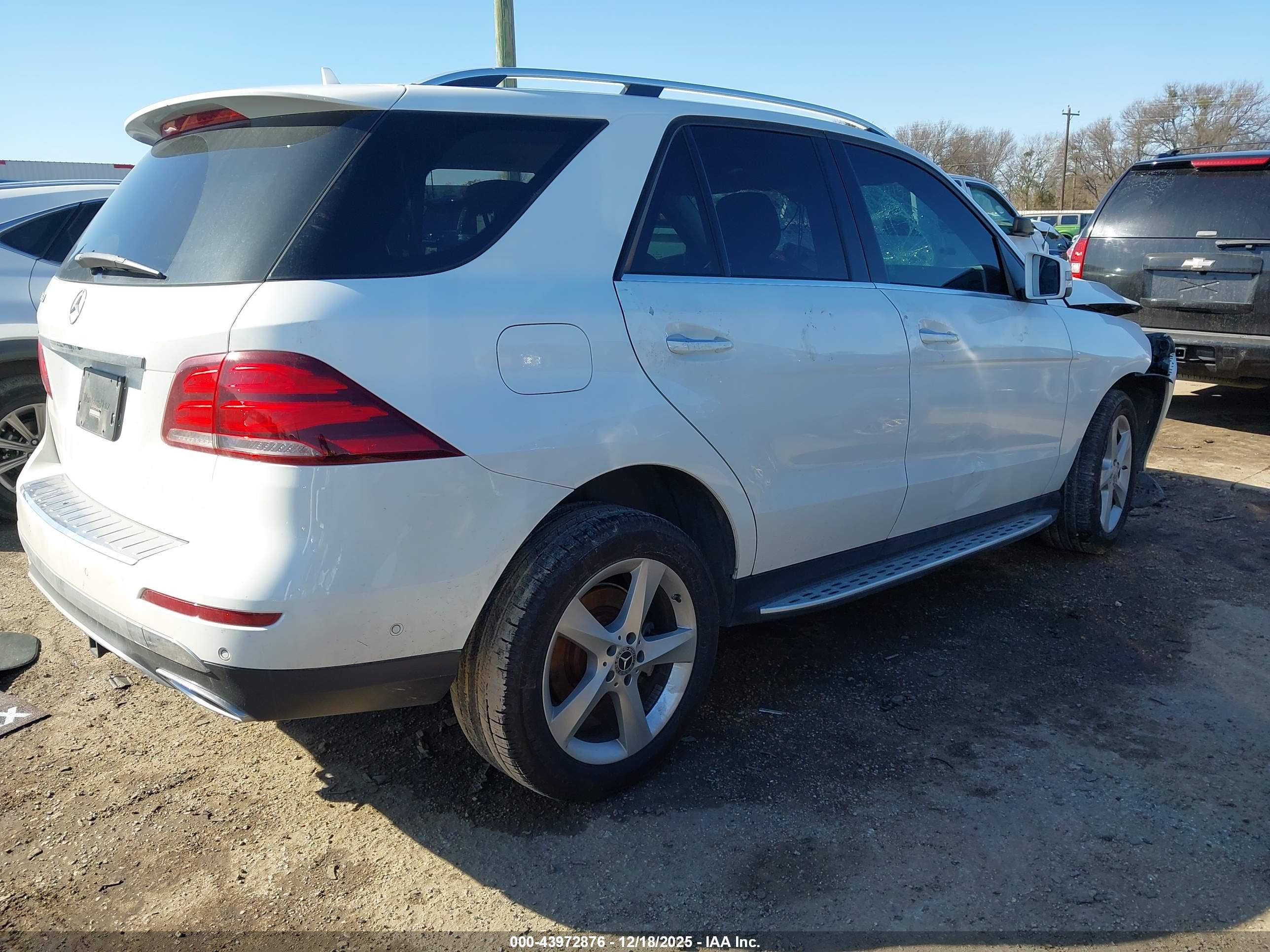MERCEDES-BENZ GLE image 4