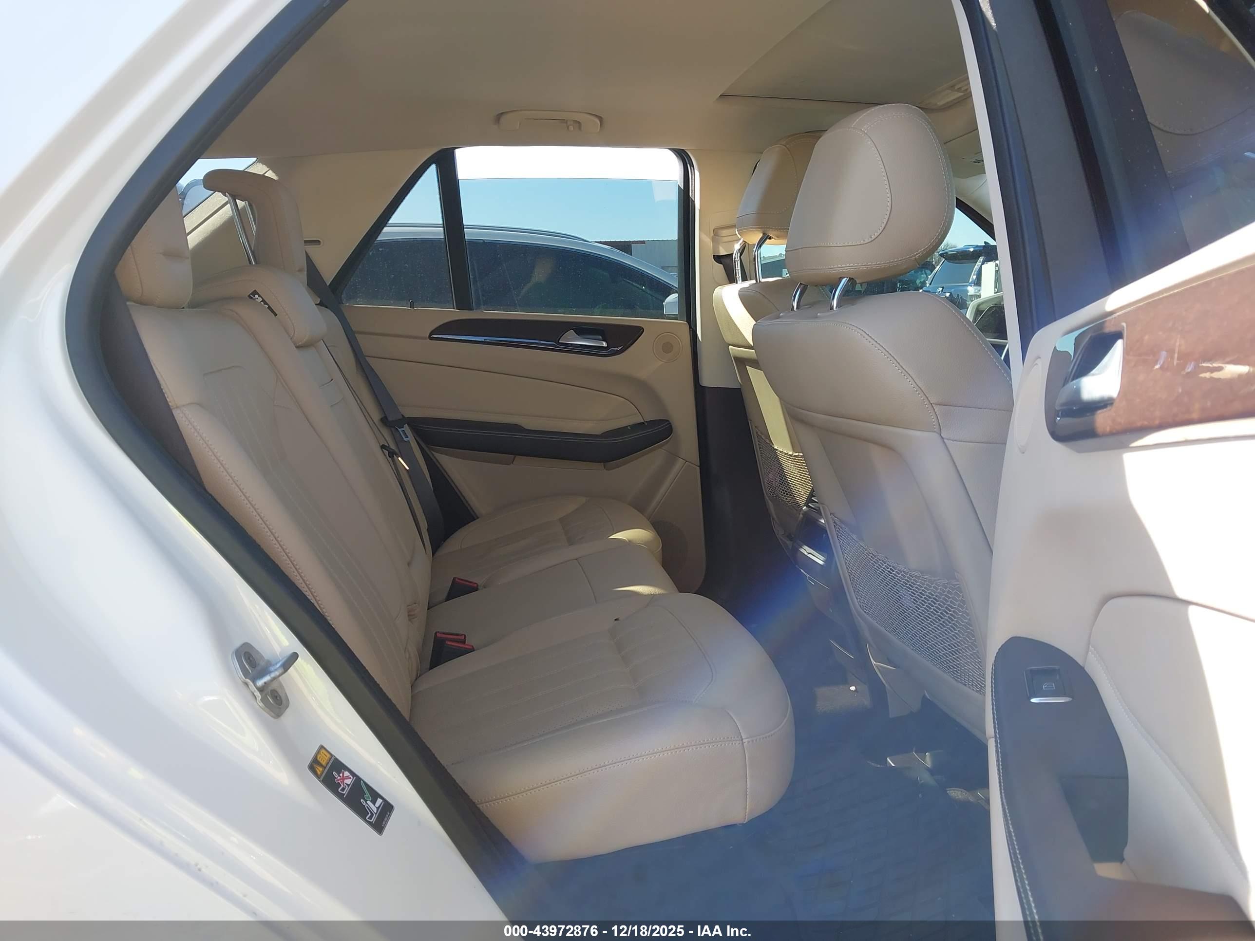 MERCEDES-BENZ GLE image 8