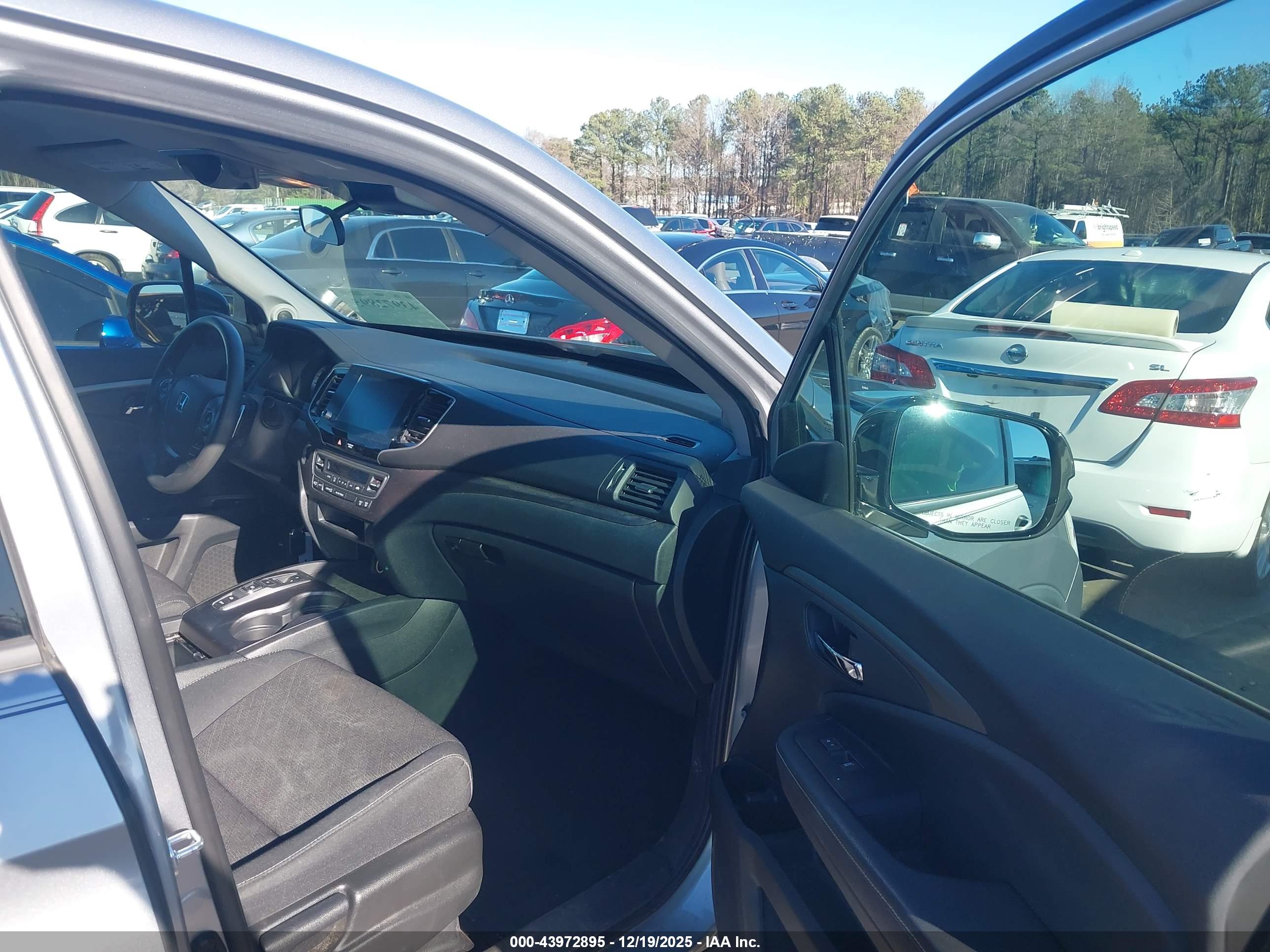 HONDA RIDGELINE image 5