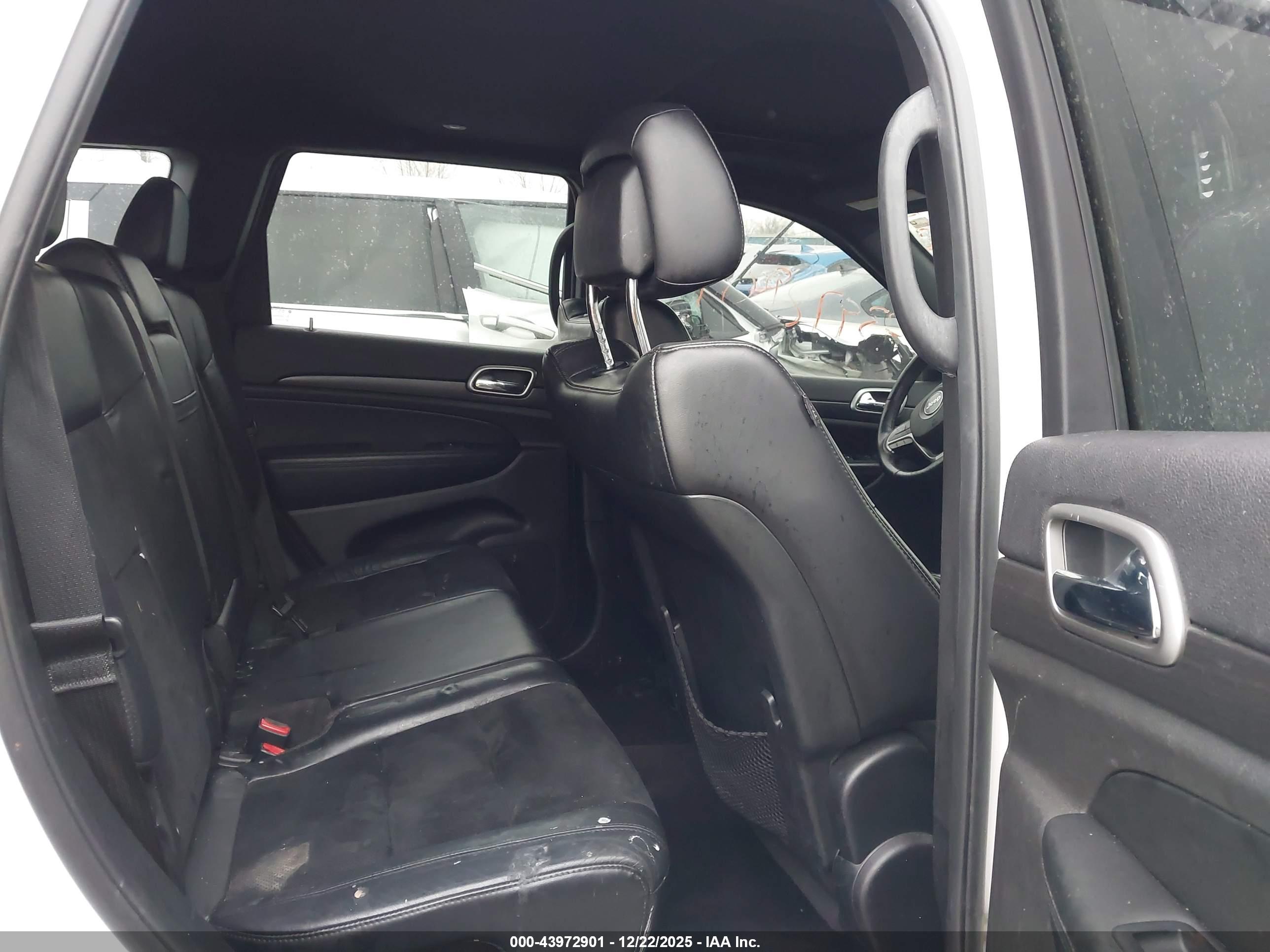 JEEP GRAND image 8