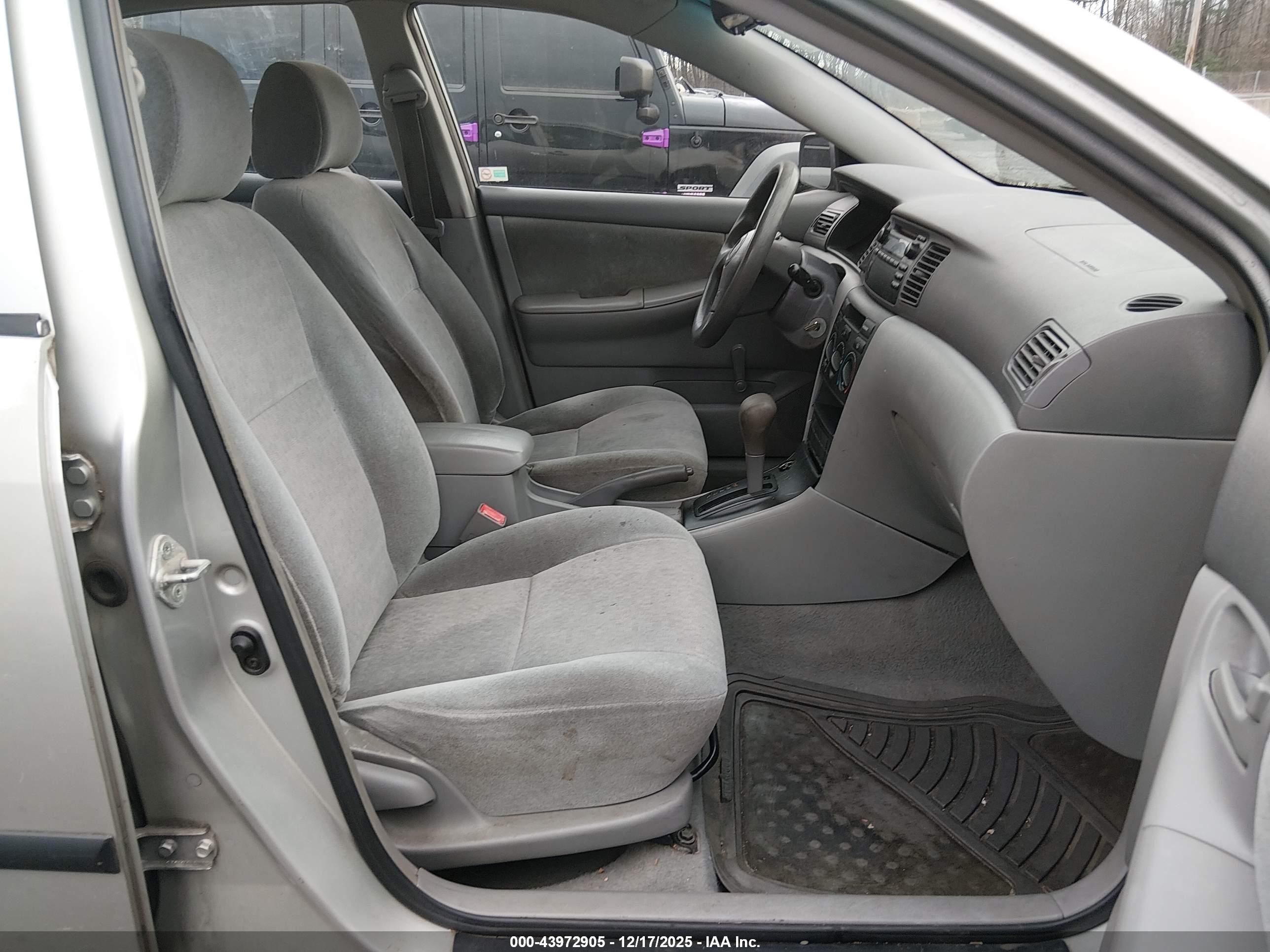 TOYOTA COROLLA image 5