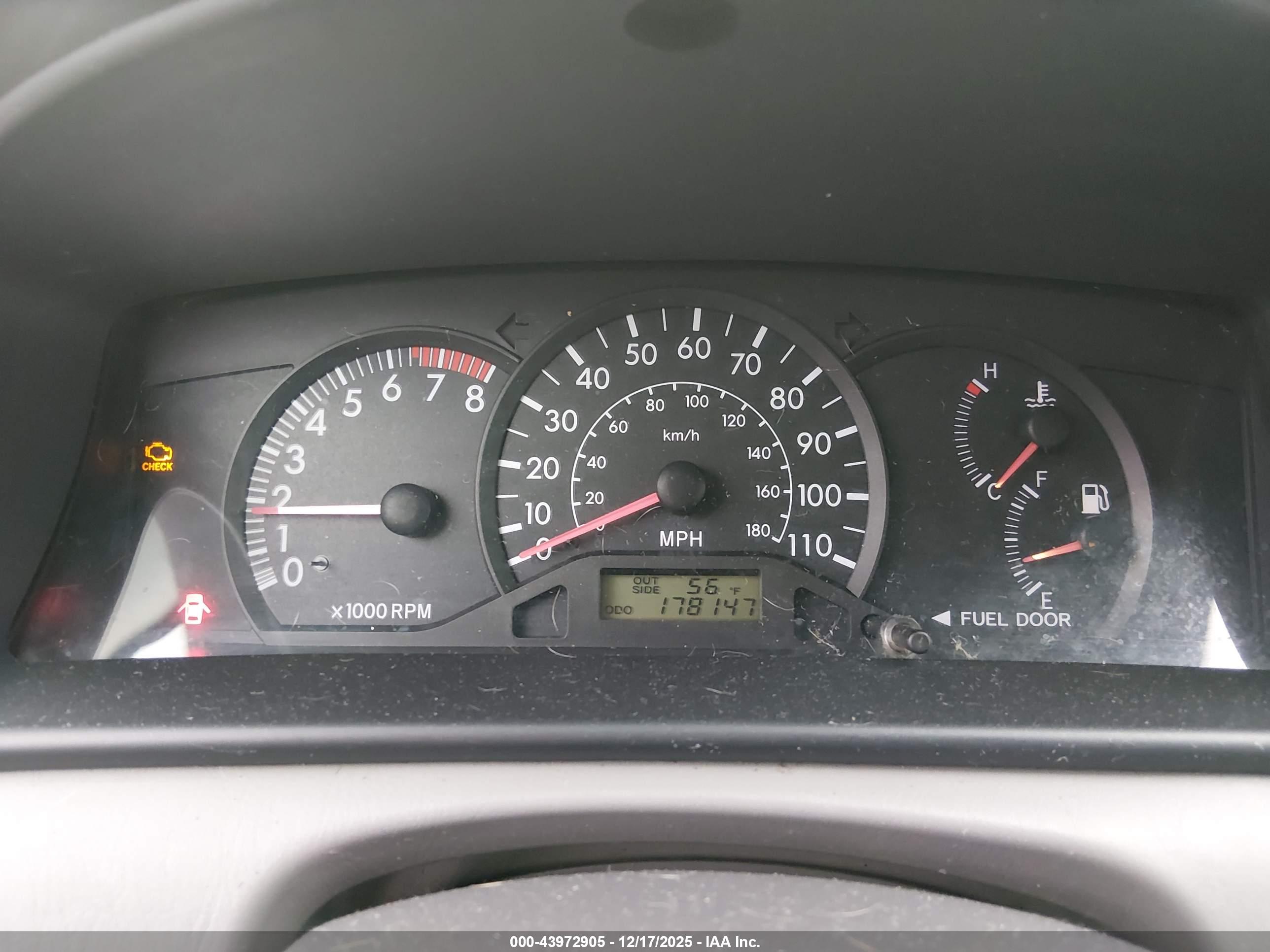 TOYOTA COROLLA image 7