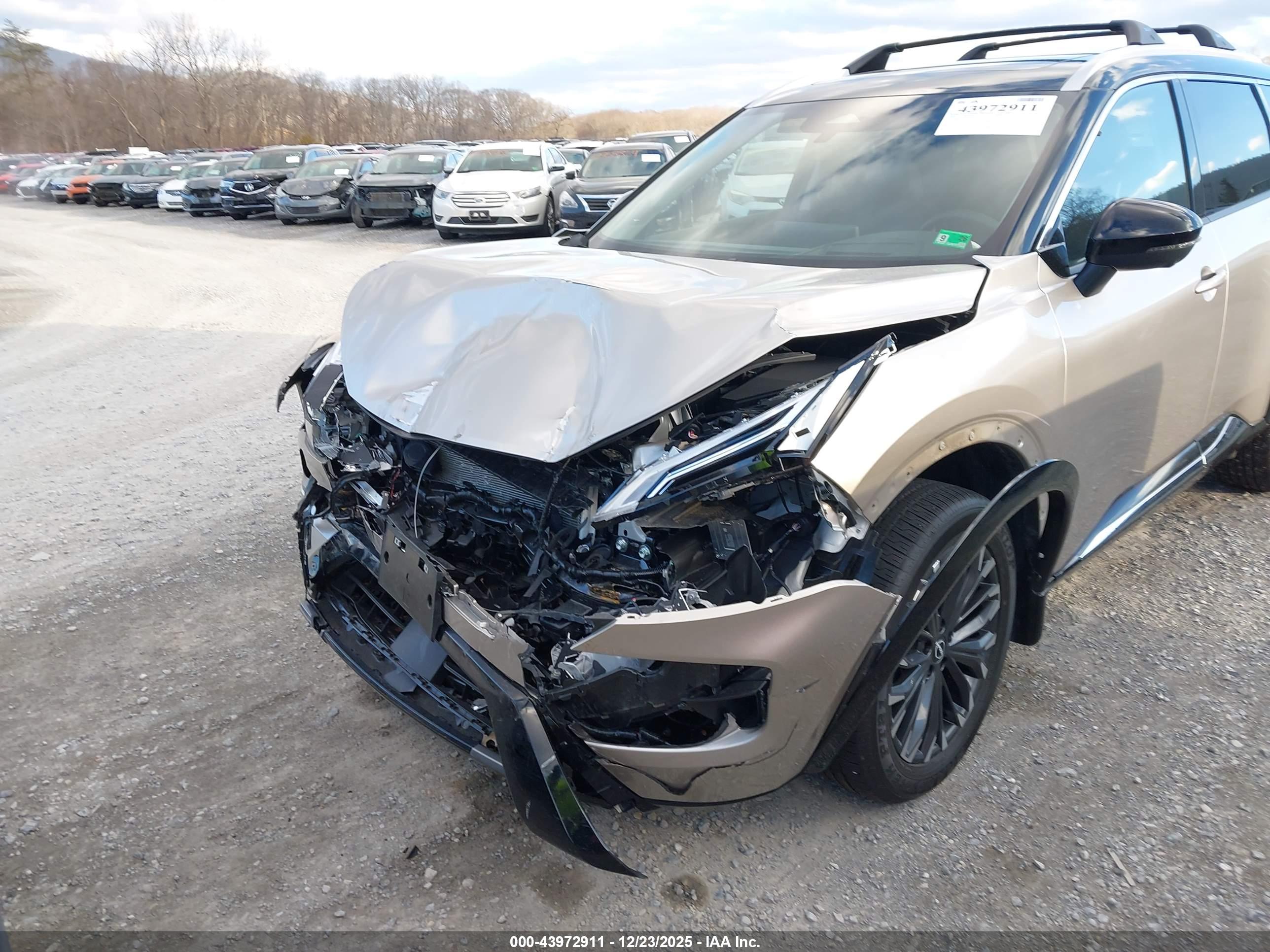 NISSAN ROGUE image 6