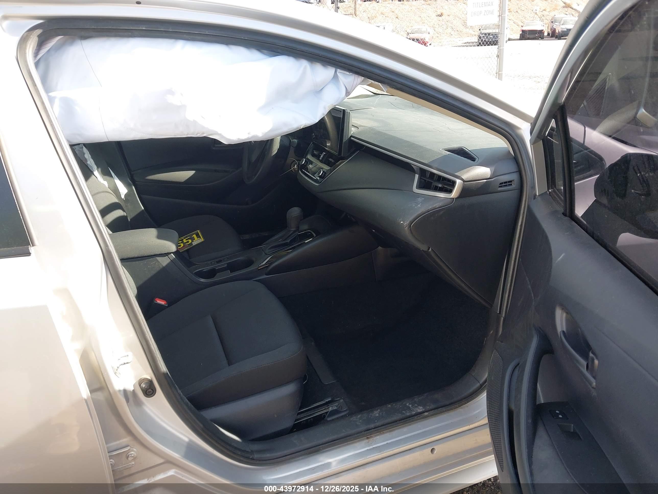 TOYOTA COROLLA image 5