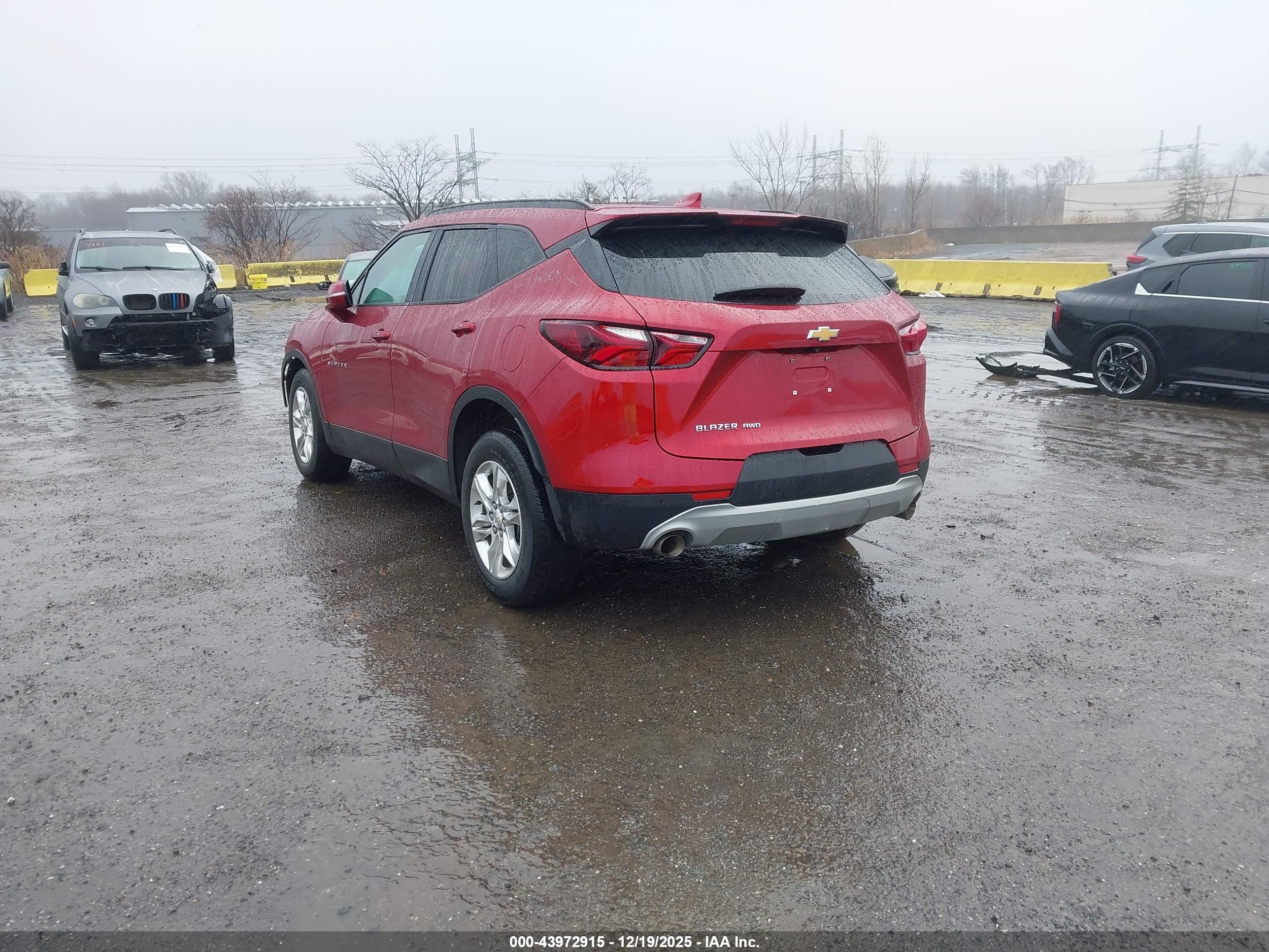 CHEVROLET BLAZER image 3