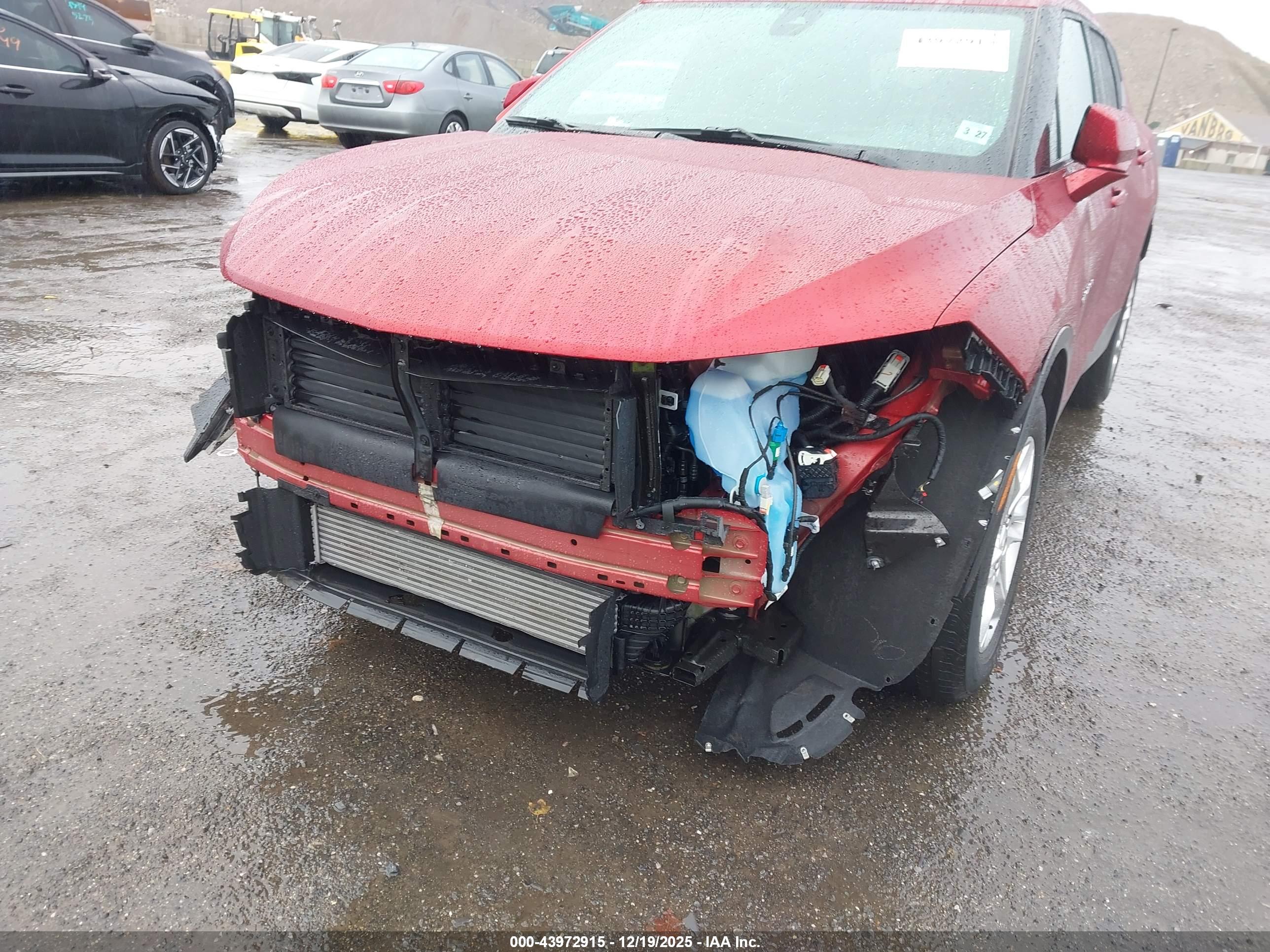 CHEVROLET BLAZER image 6