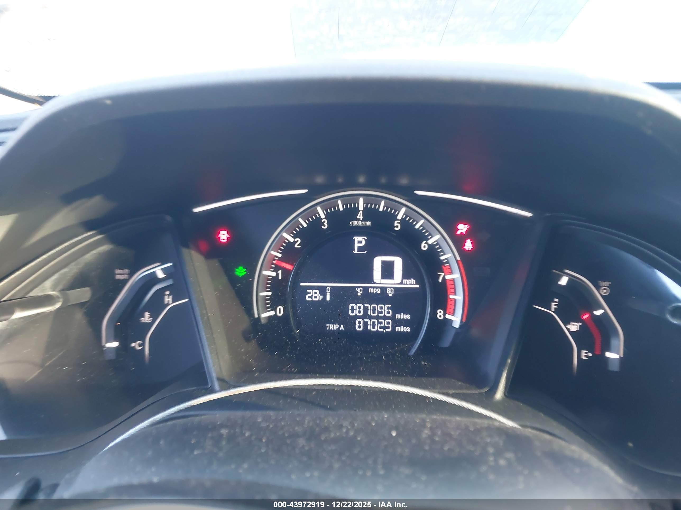 HONDA CIVIC image 7