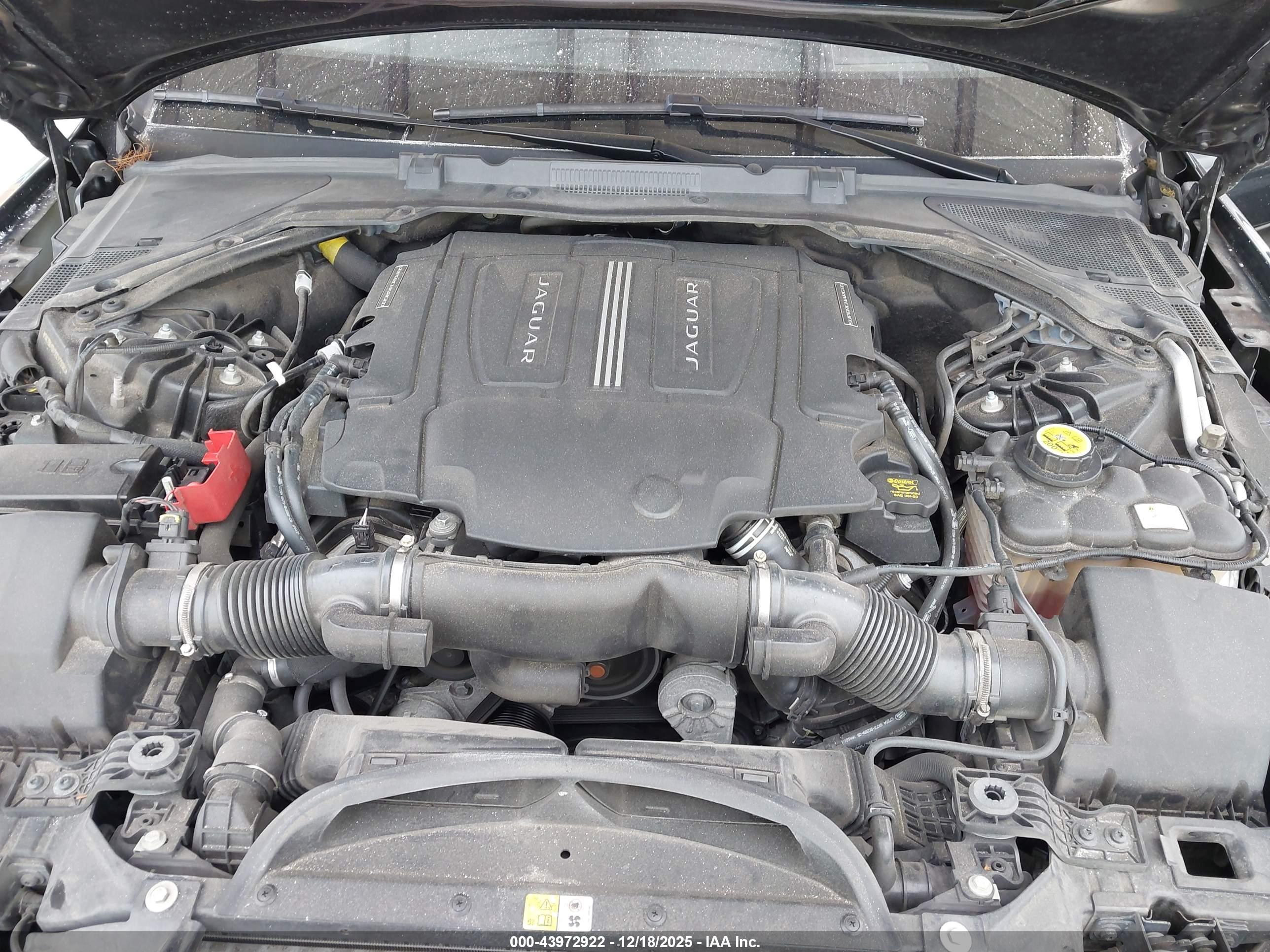 JAGUAR XF image 10