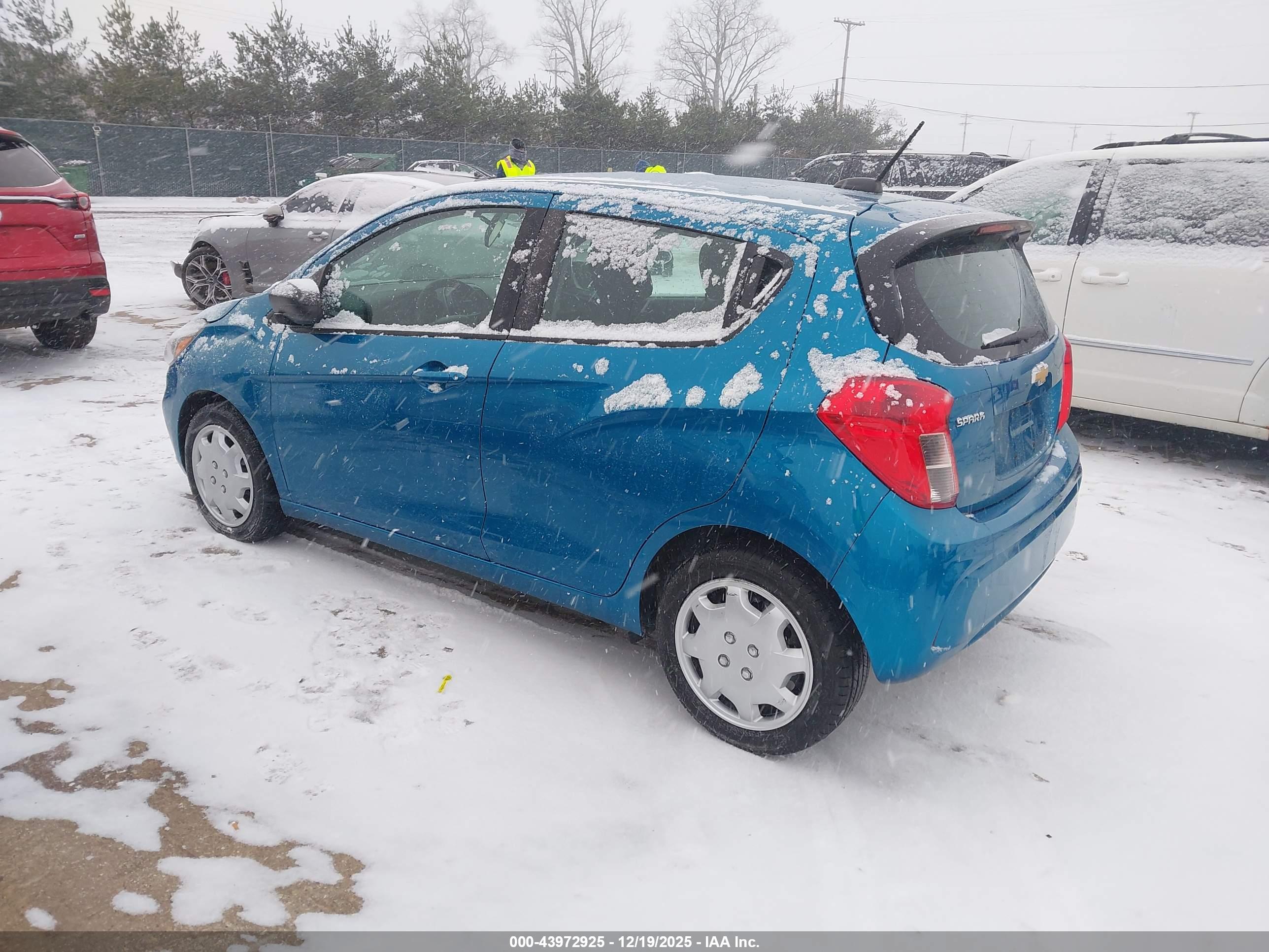 CHEVROLET SPARK image 3