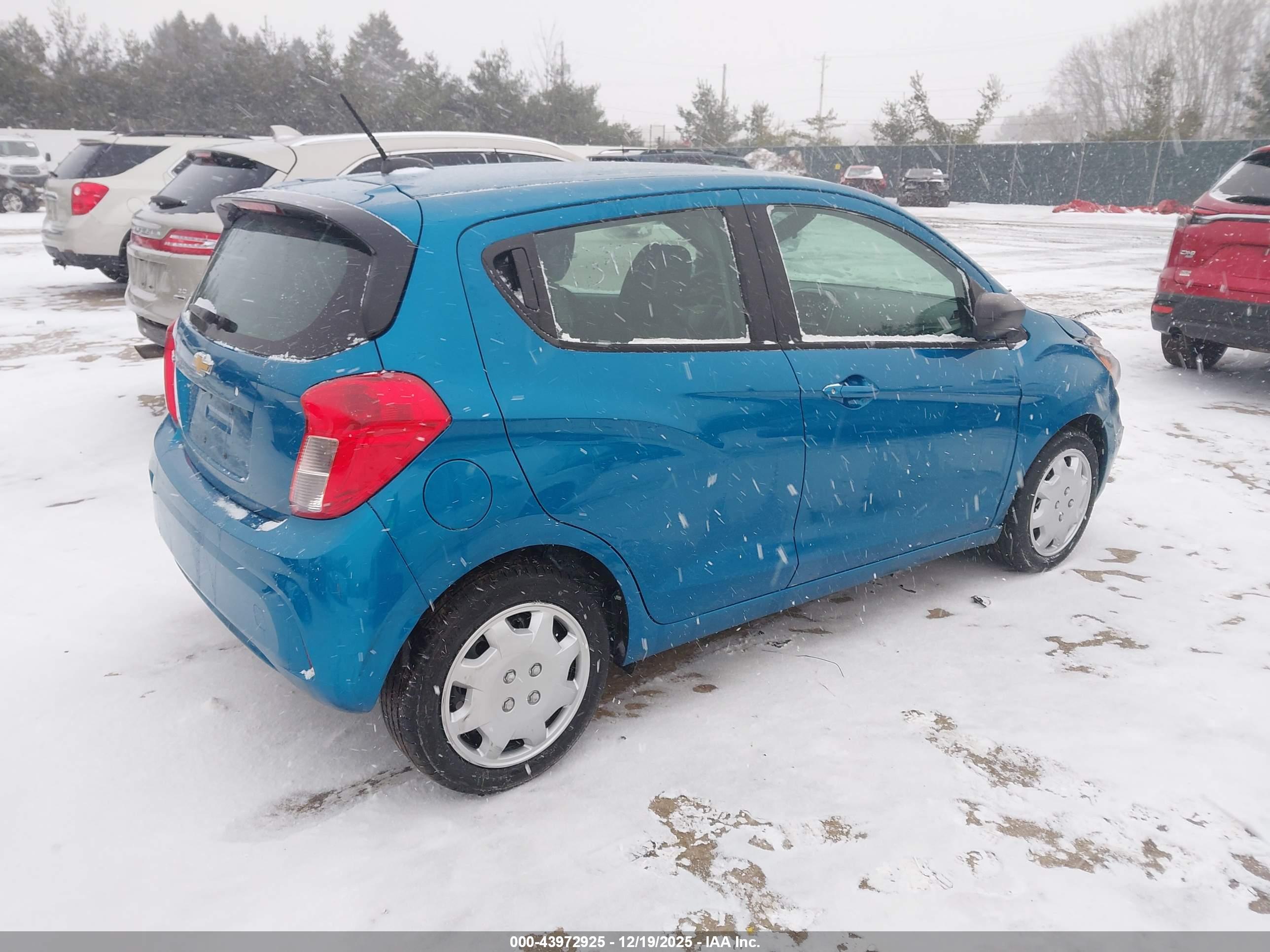CHEVROLET SPARK image 4