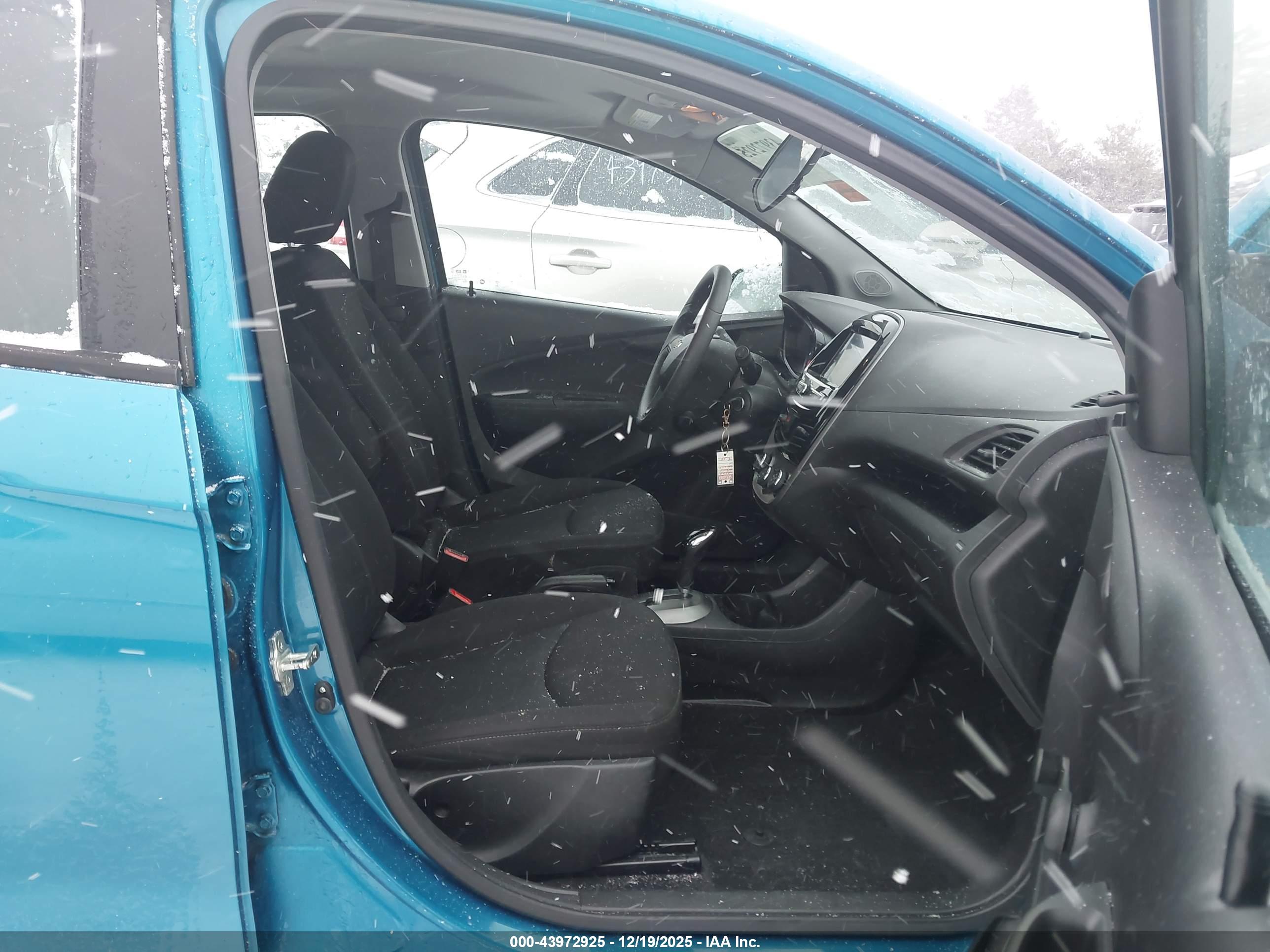 CHEVROLET SPARK image 5