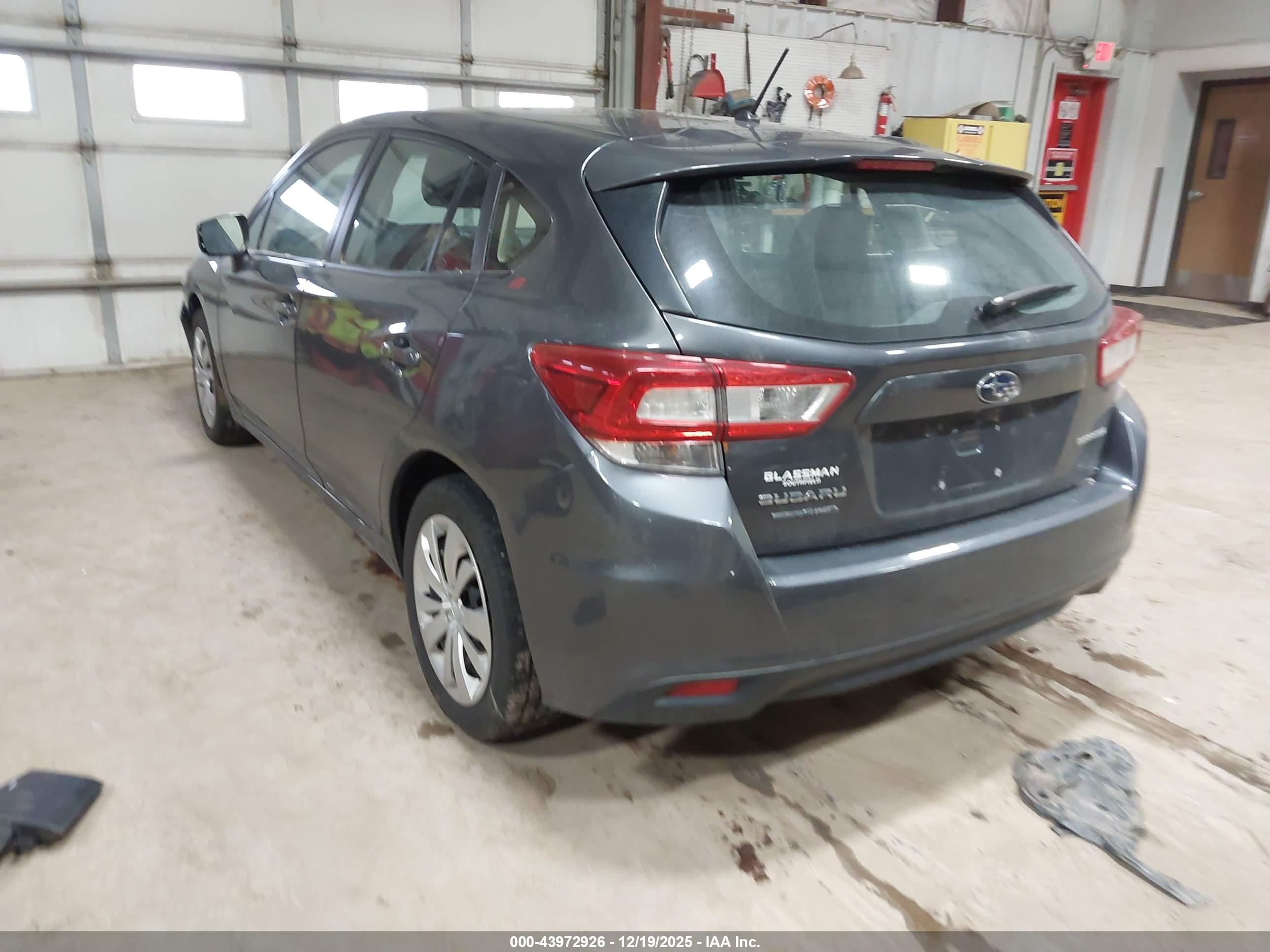 SUBARU IMPREZA image 3