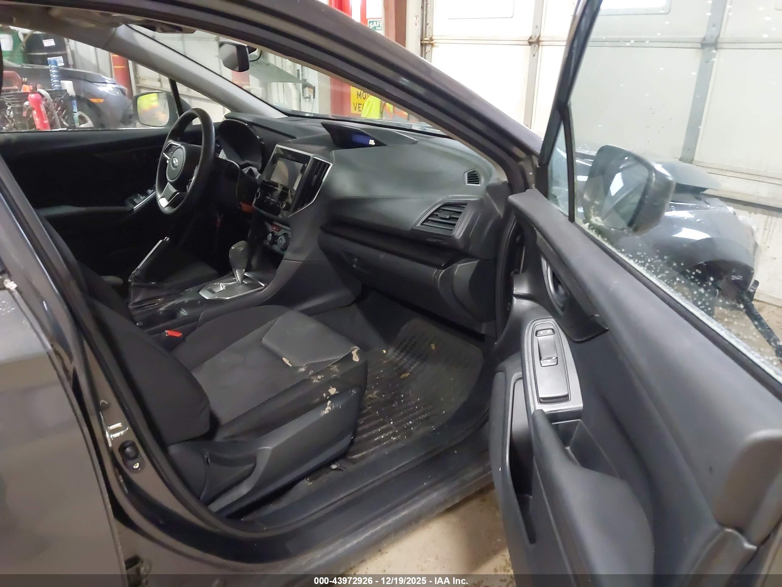 SUBARU IMPREZA image 5