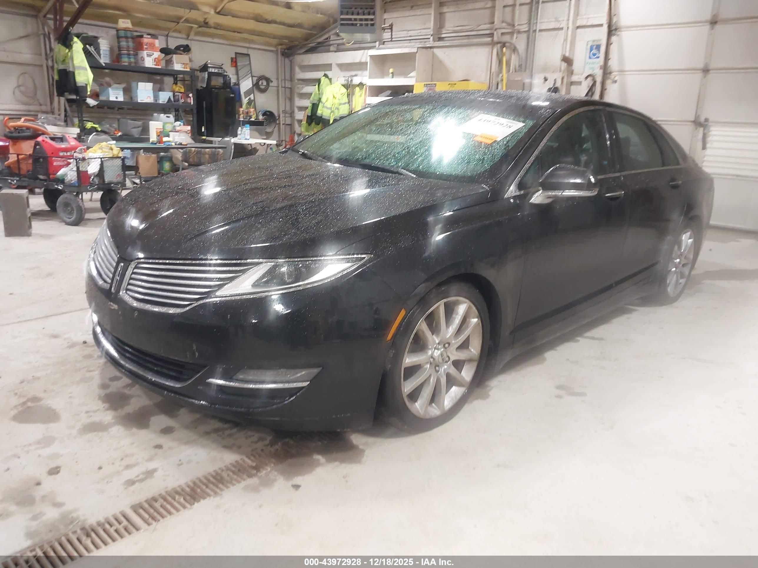 LINCOLN MKZ image 2