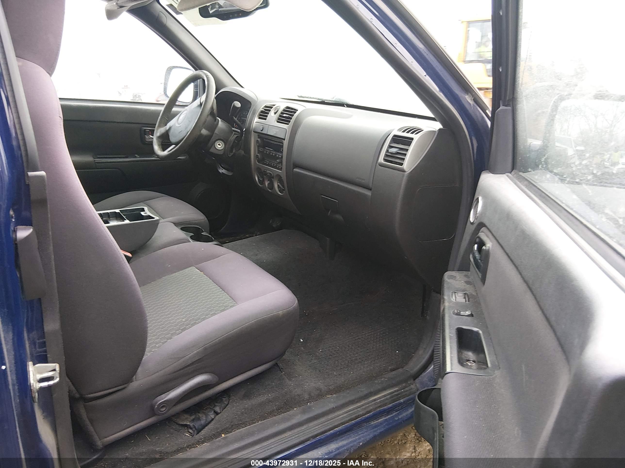 CHEVROLET COLORADO image 5