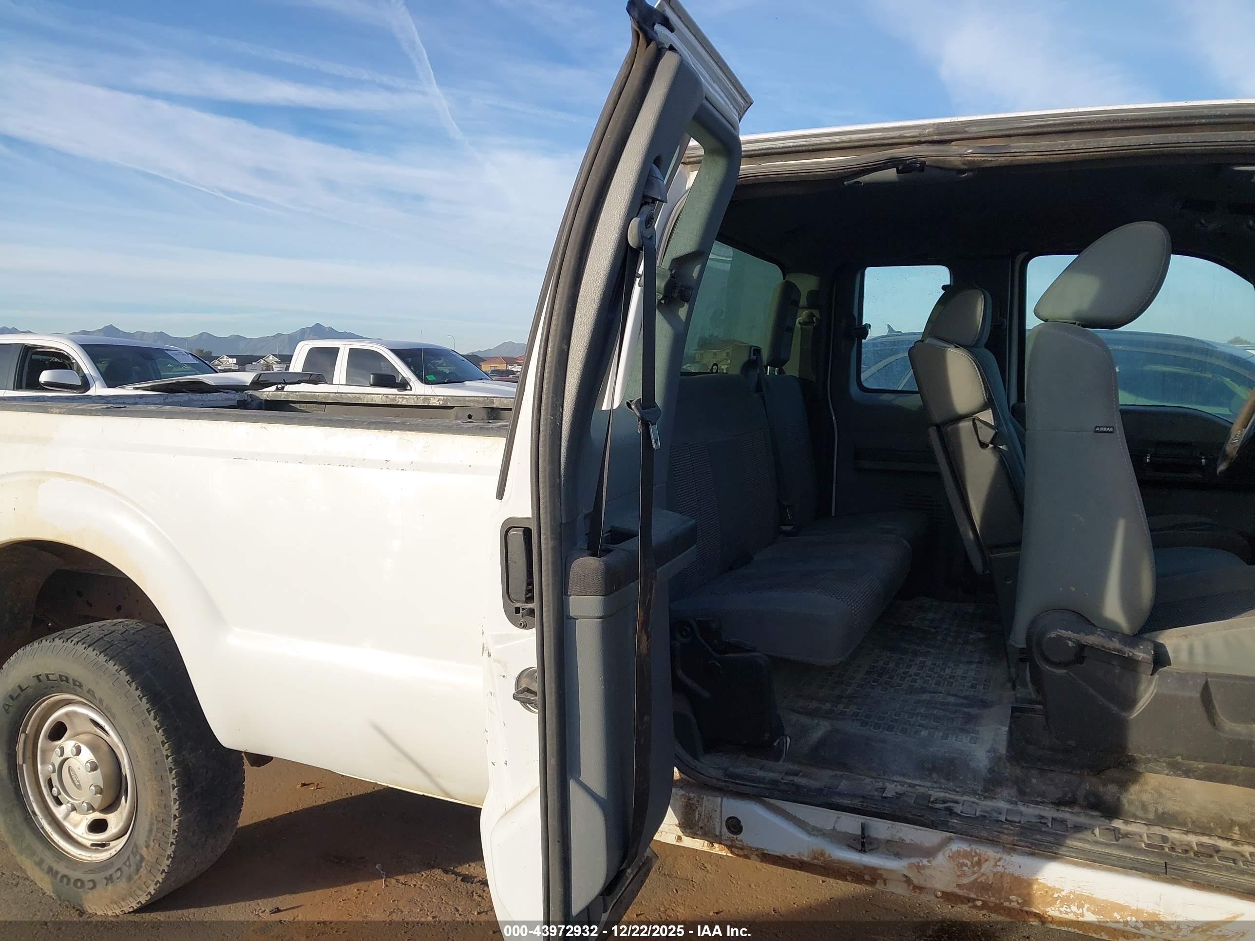 FORD F-250 image 8