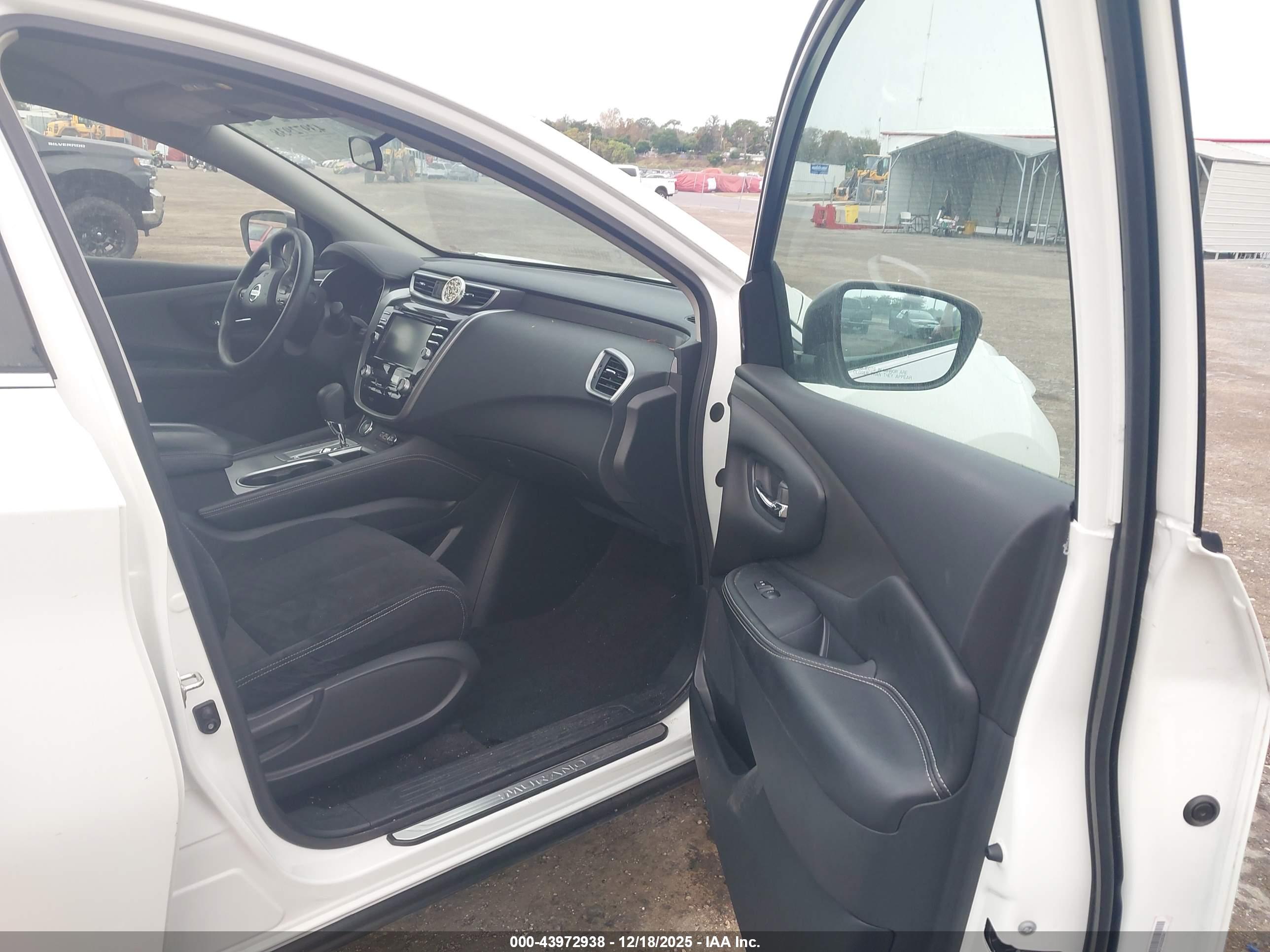 NISSAN MURANO image 5